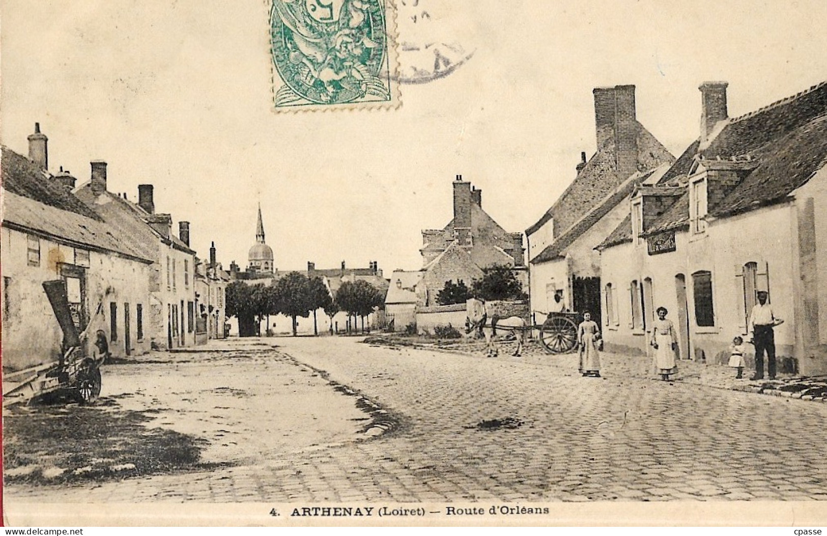 En L'état CPA 45 ARTHENAY (Artenay) - Route D'Orléans - Artenay