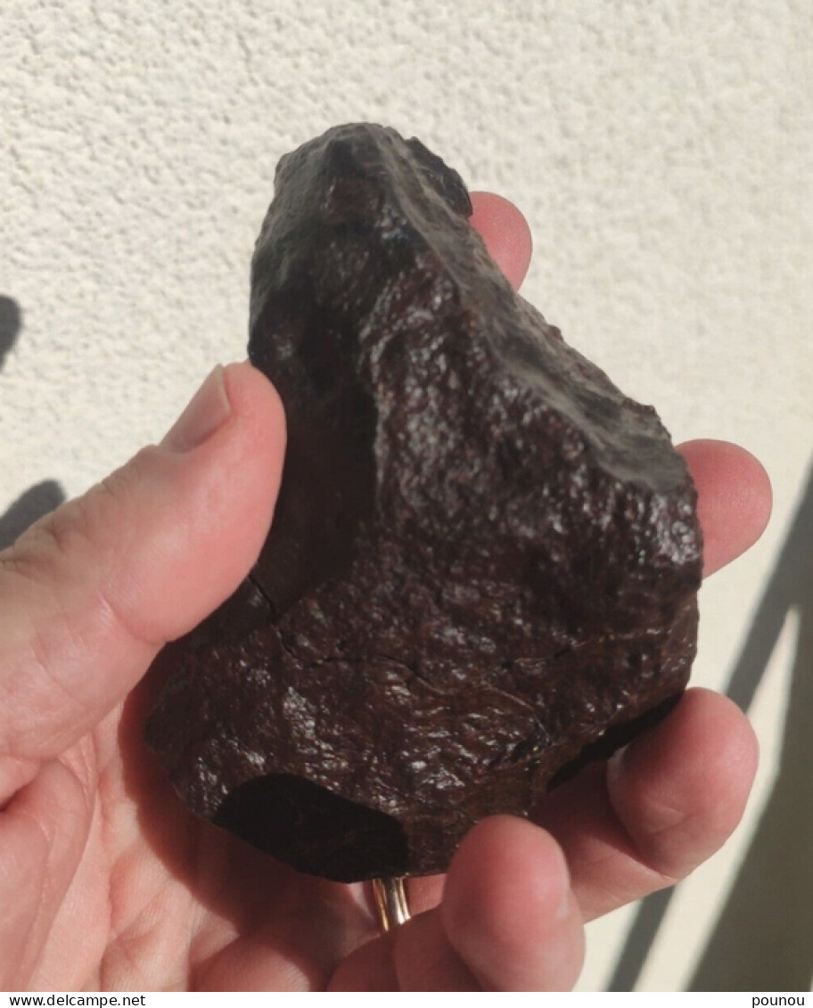 - METEORITE - SUPERBE CHONDRITE ORDINAIRE - POIDS 310 G - CROUTE DE FUSION 100% - Meteorites