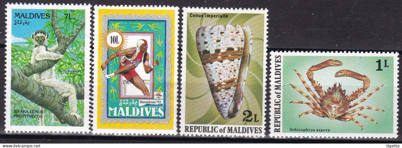 MALDIVE LOTTO 1 ANNI VARI USATI COME DA FOTO - Maldivas (1965-...)