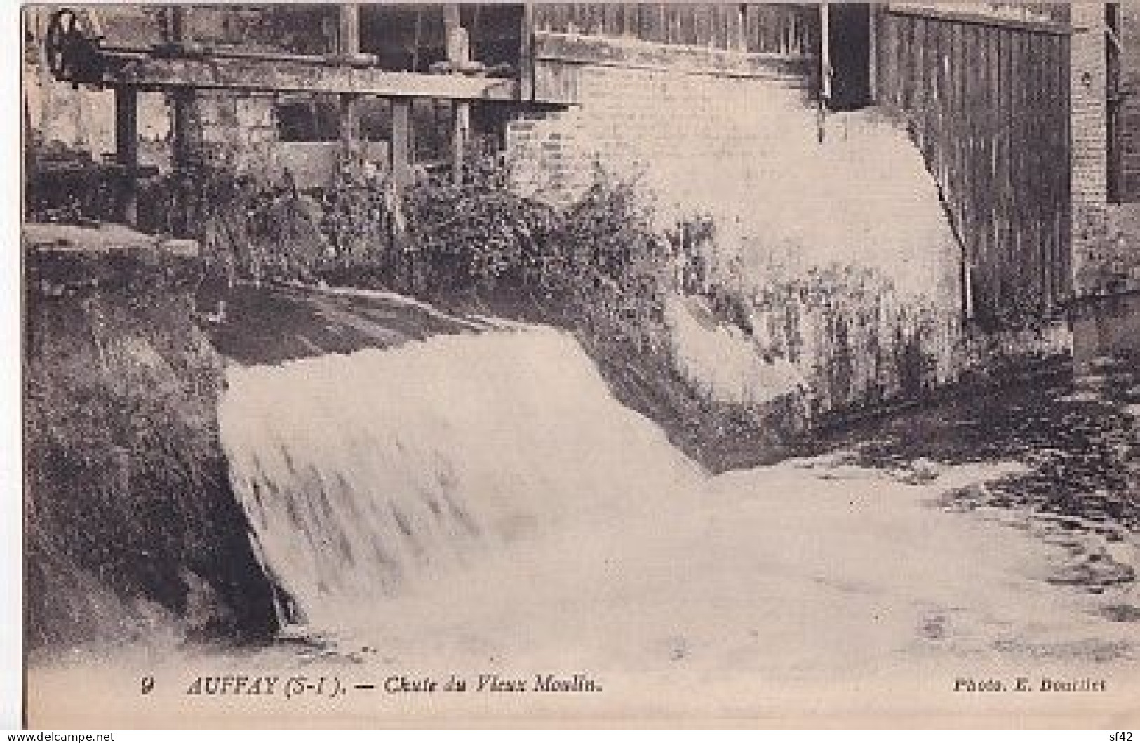 AUFFRAY                 CHUTE DU VIEUX MOULIN - Auffay