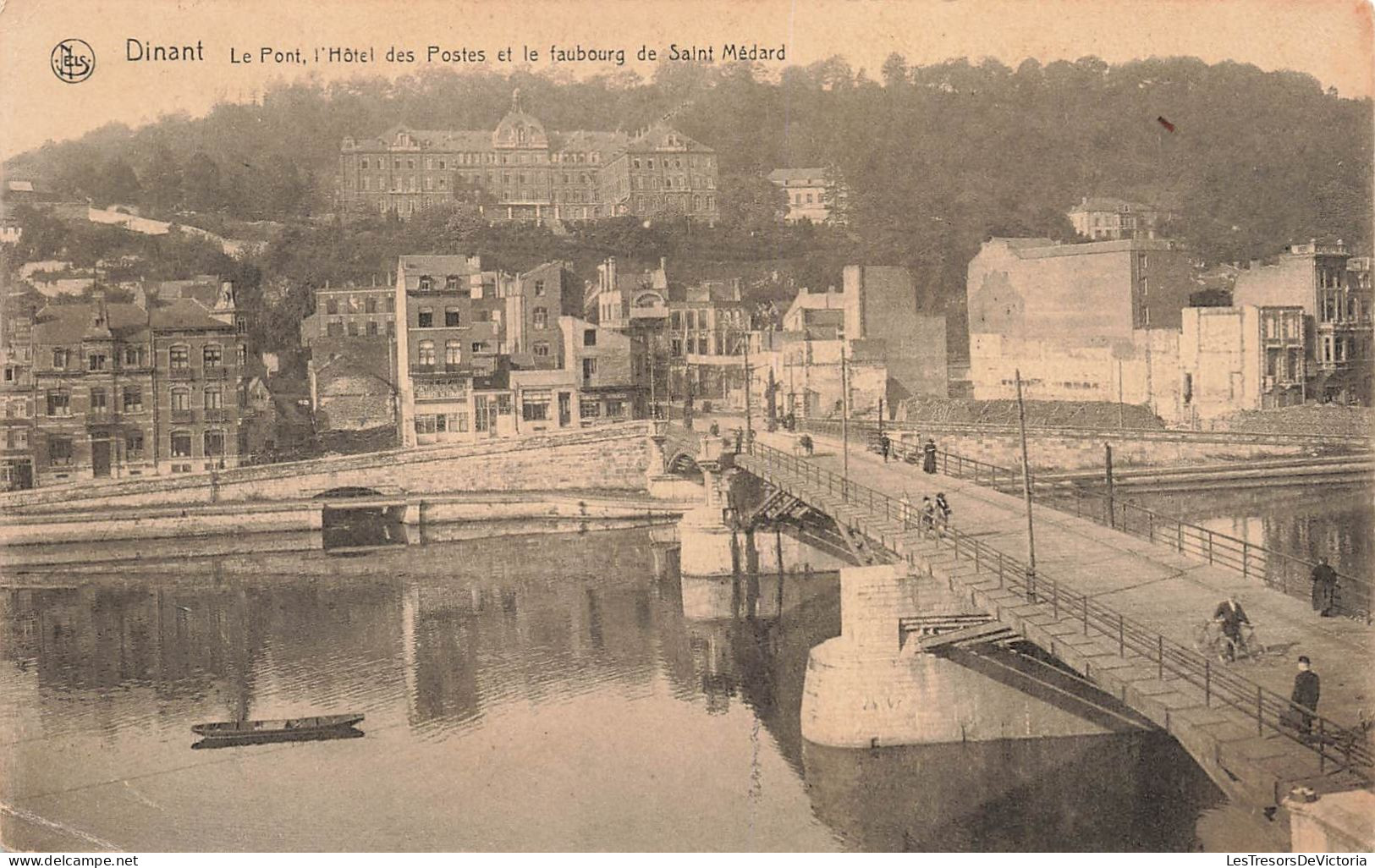 BELGIQUE - Dinant - Vue Générale Du Pont L'hôtel Des Postes Et Le Faubourg De Saint Médard - Carte Postale Ancienne - Dinant