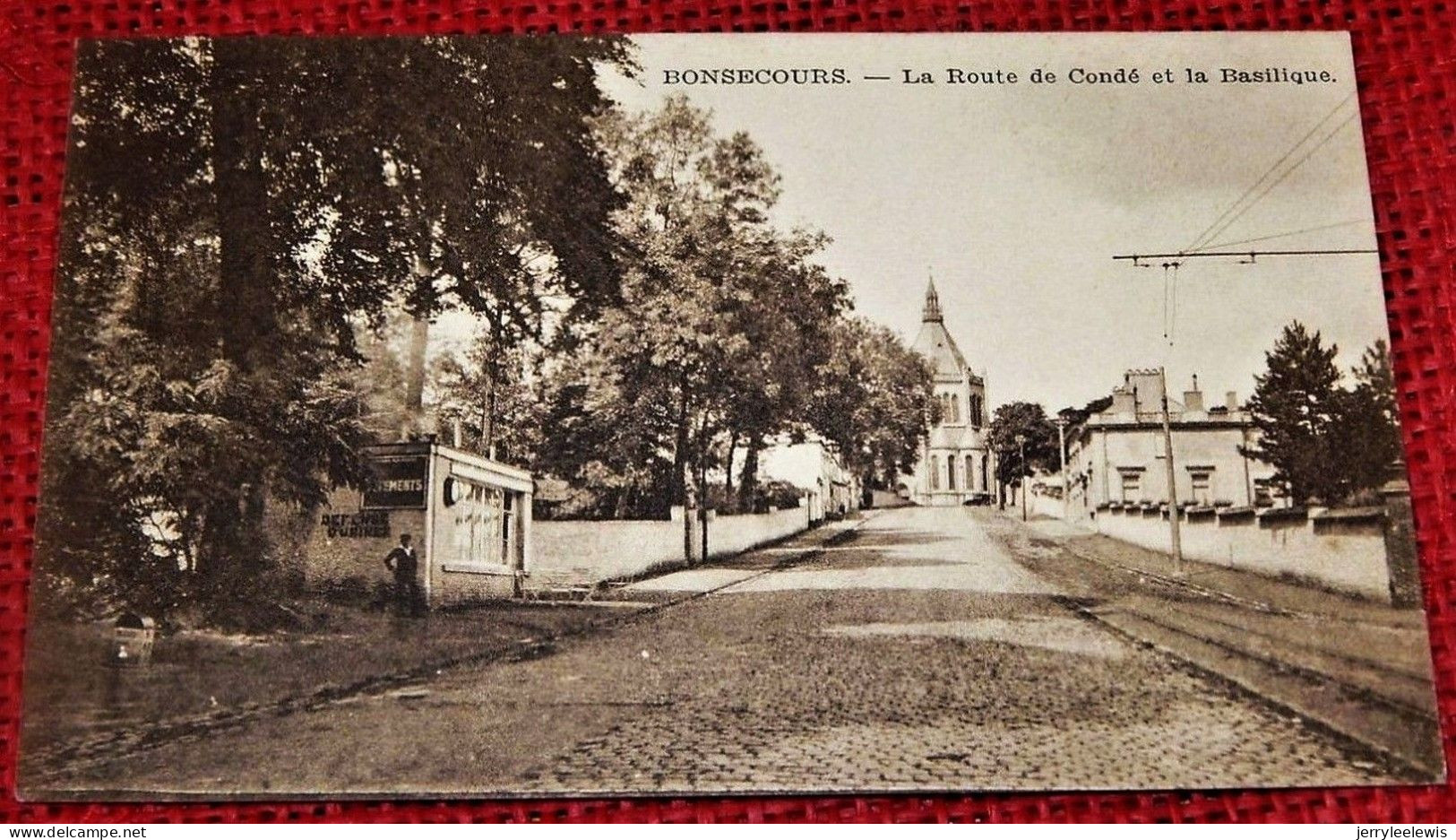 BONSECOURS -    La Route De Condé Et La Basilique - Péruwelz