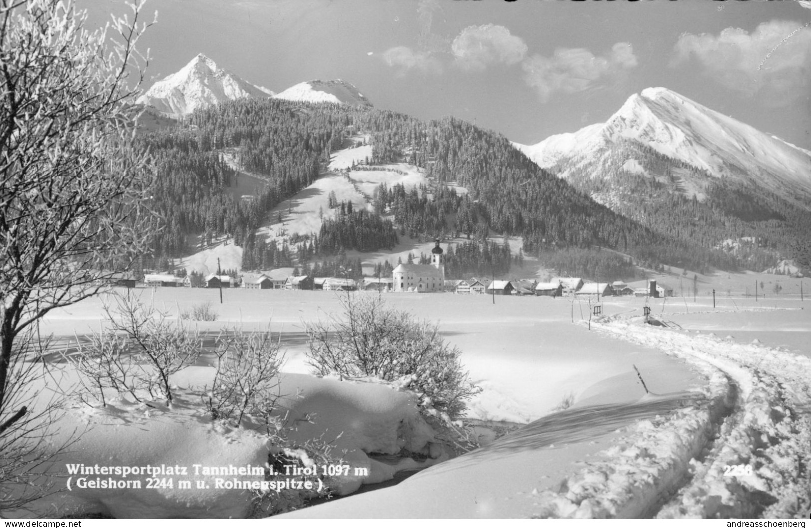 Tannheim Mit Geishorn Und Rohnenspitze - Tannheim