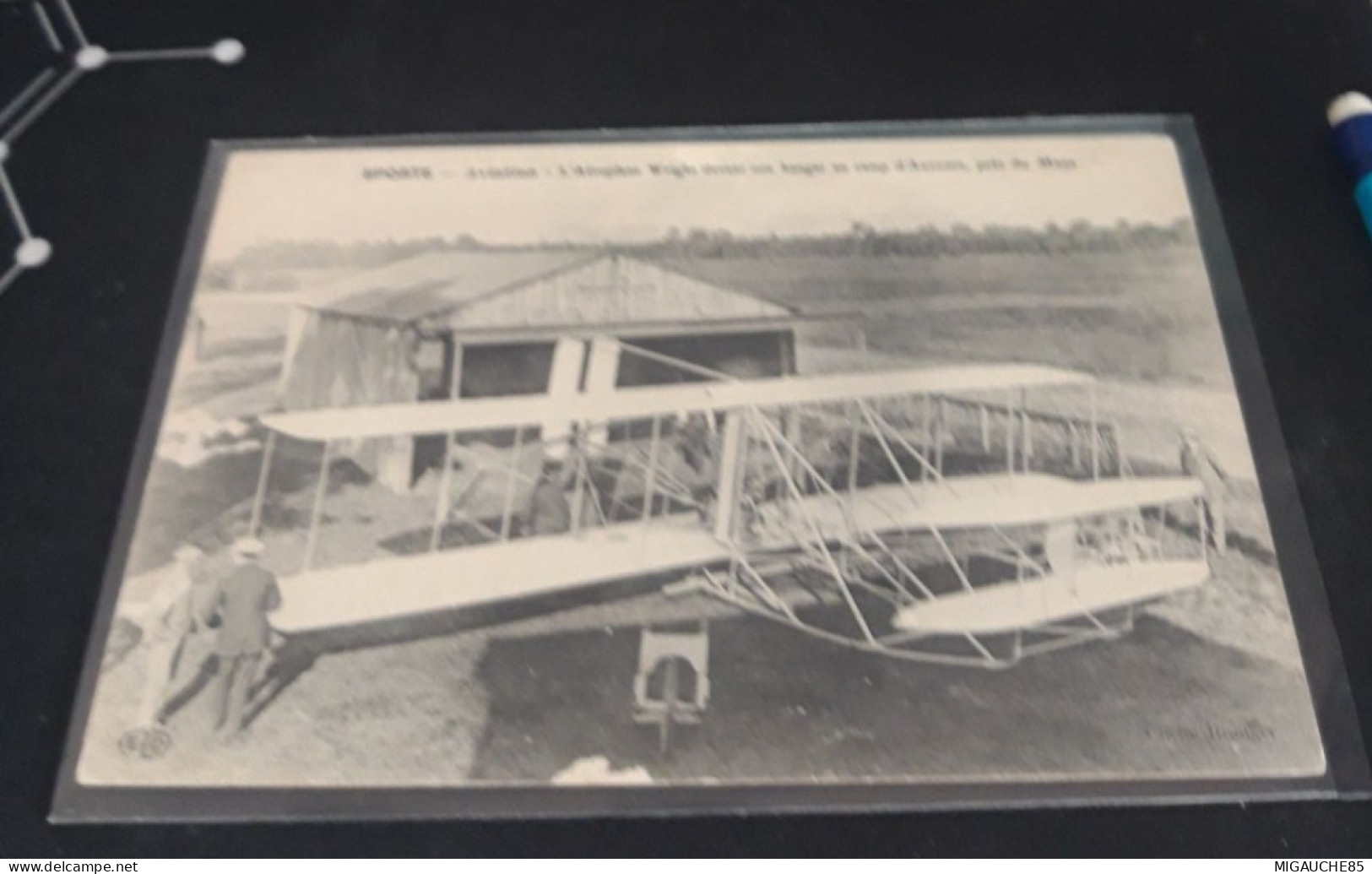 Carte   Postale  AVIATION L Aéroplane WRIGHT Devant Son Hangar D AUVOURS Près Du MANS - Canottaggio