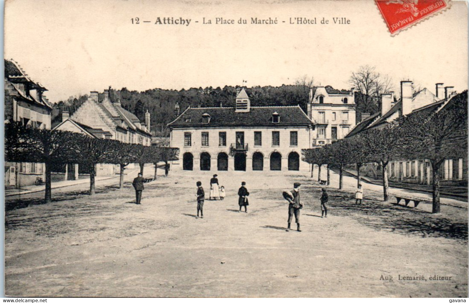 60 ATTICHY - La Place Du Marché - L'hotel De Ville - Attichy