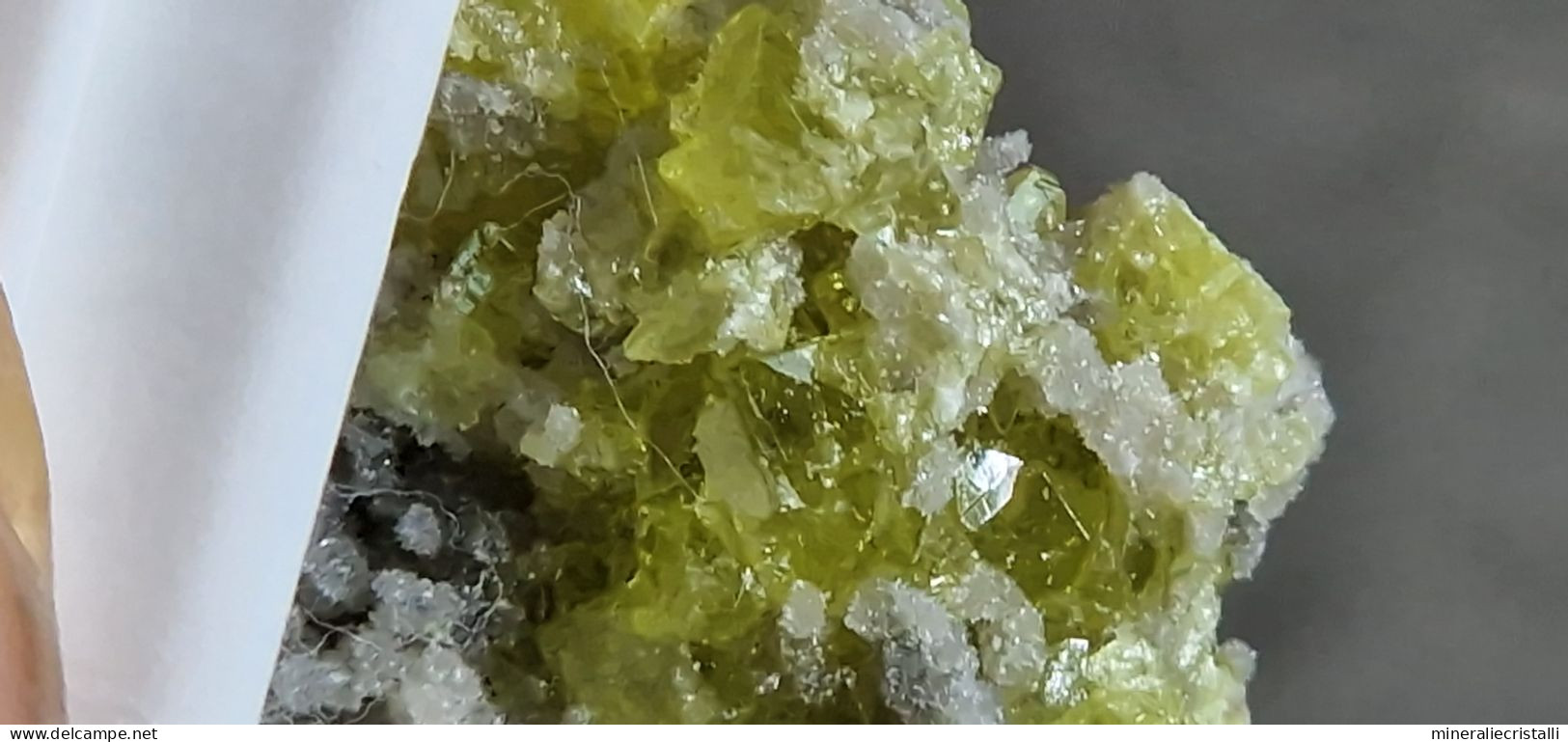 zolfo Minerali siciliani mini Cristalli di zolfo su matrice 2,59gr
