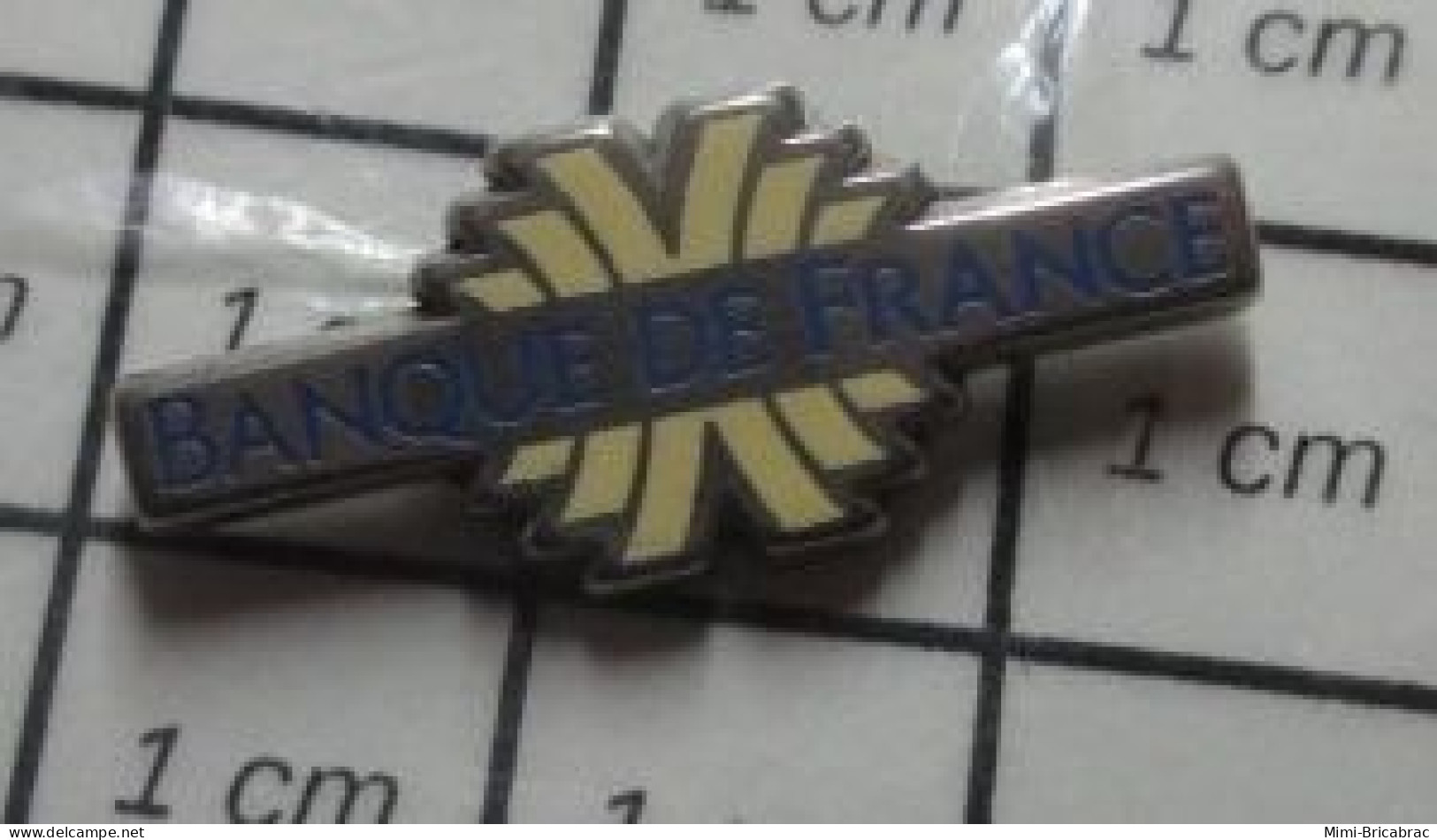 510b Pin's Pins / Beau Et Rare / BANQUES / BANQUE DE FRANCE - Banken