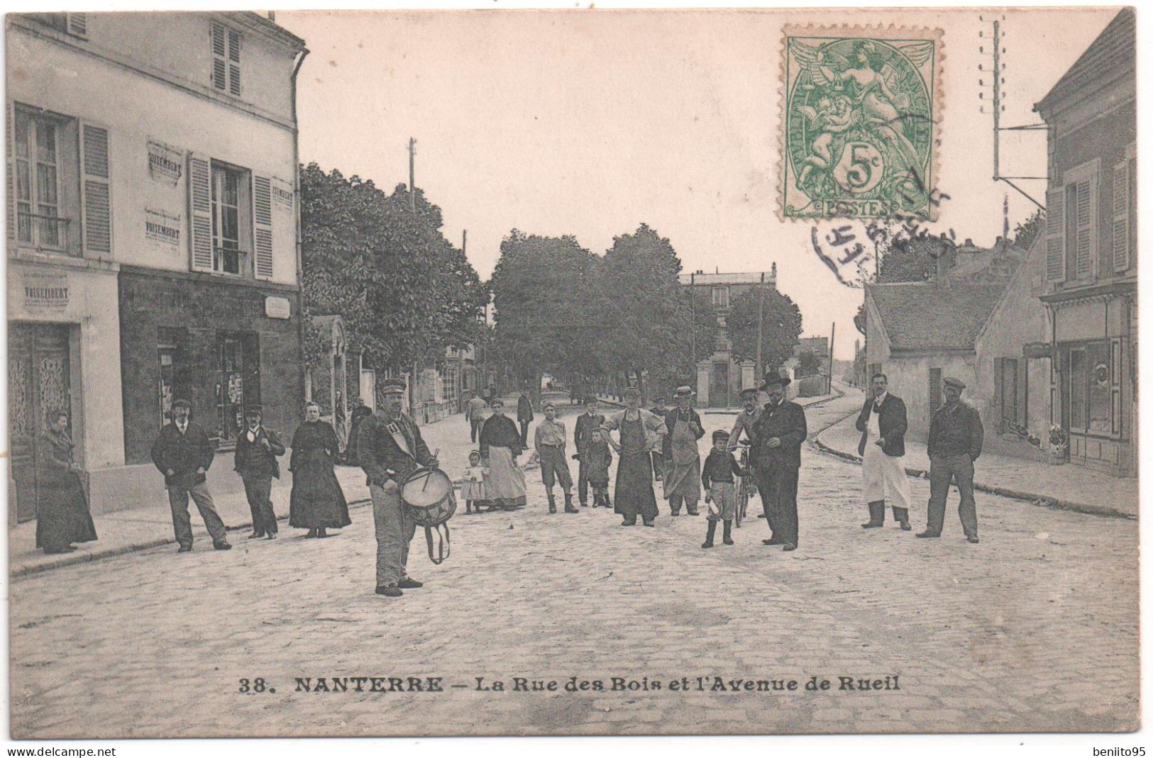 CPA De NANTERRE - La Rue Des Bois ( Tambour De Ville). - Nanterre