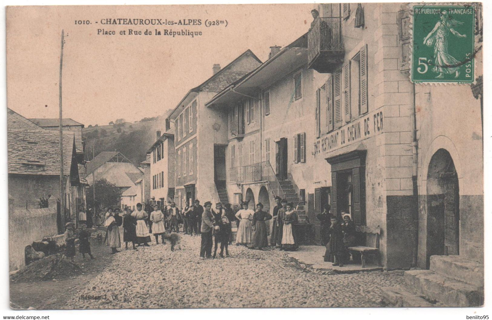 CPA De CHATEAUROUX Les ALPES - Place Et Rue De La République. - Autres & Non Classés