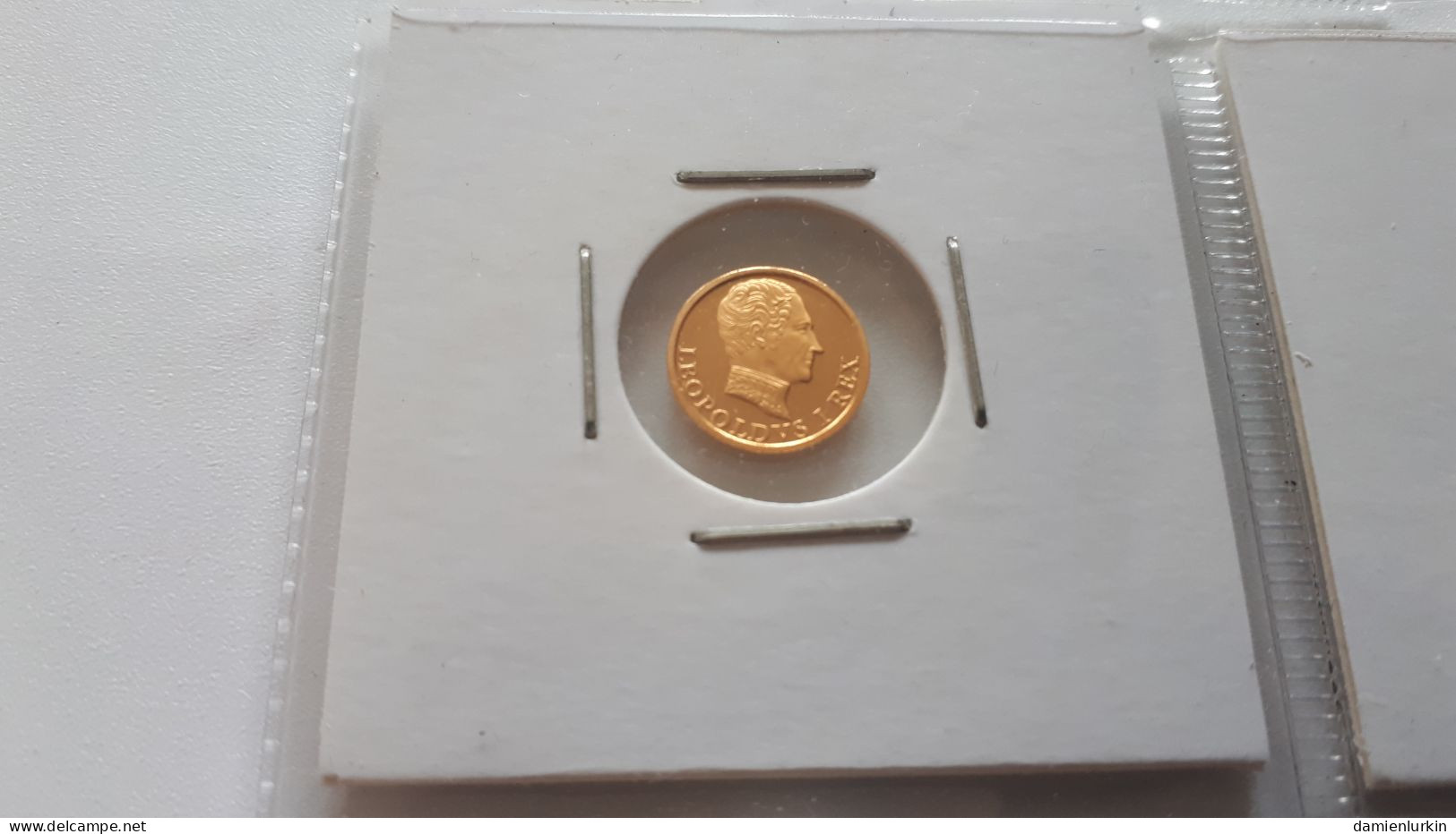 BELGIQUE SERIE OR/GOLD ROIS ET REINES 15 MEDAILLES BELLE EPREUVE 14 CARATS DE 0.7 GRAMME ET 12.5MM DIAMETRE - Monarchia / Nobiltà