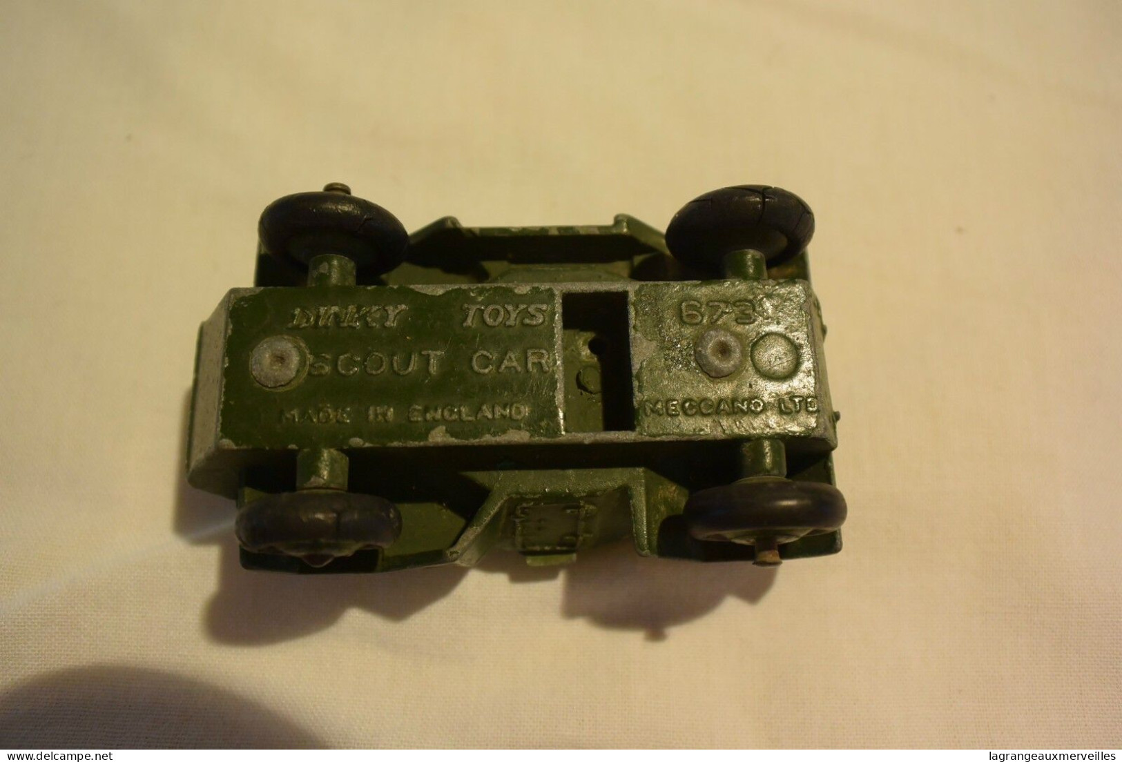 C54 Ancien Dinky Toys Scout Car 673 Made In England En Métal - Armee