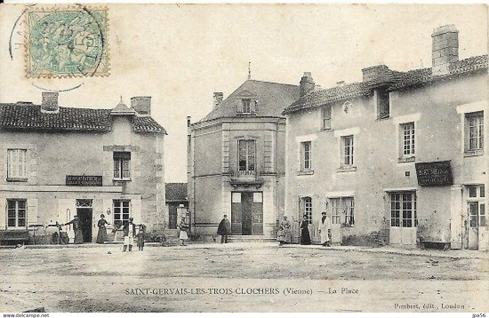 86 SAINT-GERVAIS LES TROIS CLOCHERS - Cpa - La Place - Saint Gervais Les Trois Clochers