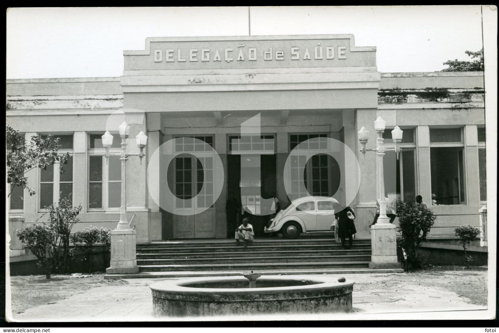 1970 REAL PHOTO POSTCARD POSTO DE SAÚDE SÃO TOMÉ E PRINCIPE AFRICA AFRIQUE CARTE POSTALE VW Volkswagen Beetle Kafer - Sao Tome Et Principe