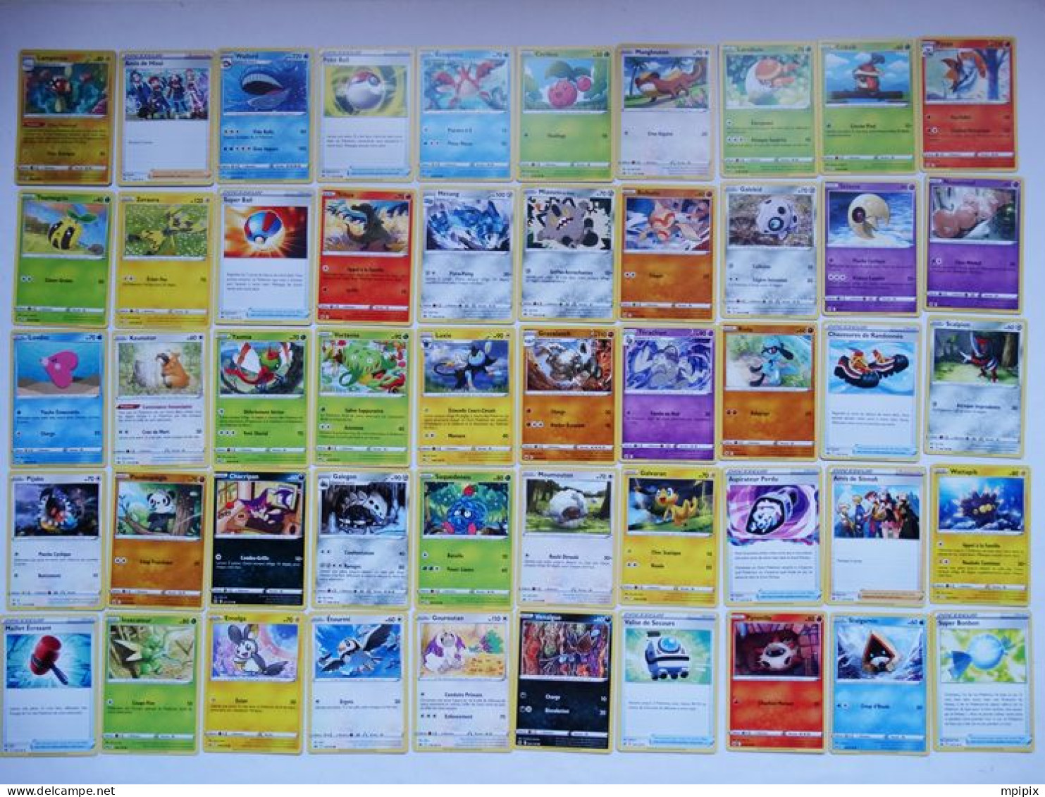 Lot N°2 De 50 Cartes Pokémon Différentes Cadeau Pour Un Collectionneur - Lots & Collections