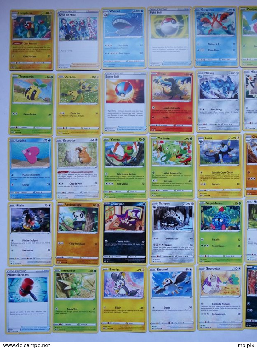 Lot N°2 De 50 Cartes Pokémon Différentes Cadeau Pour Un Collectionneur - Lots & Collections