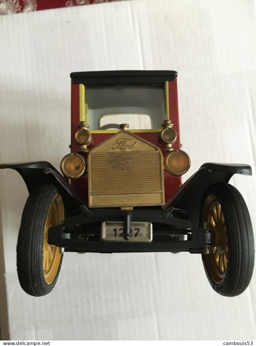 Schuco Oldtimer Ford T Coupe 1917 - Scala 1:32