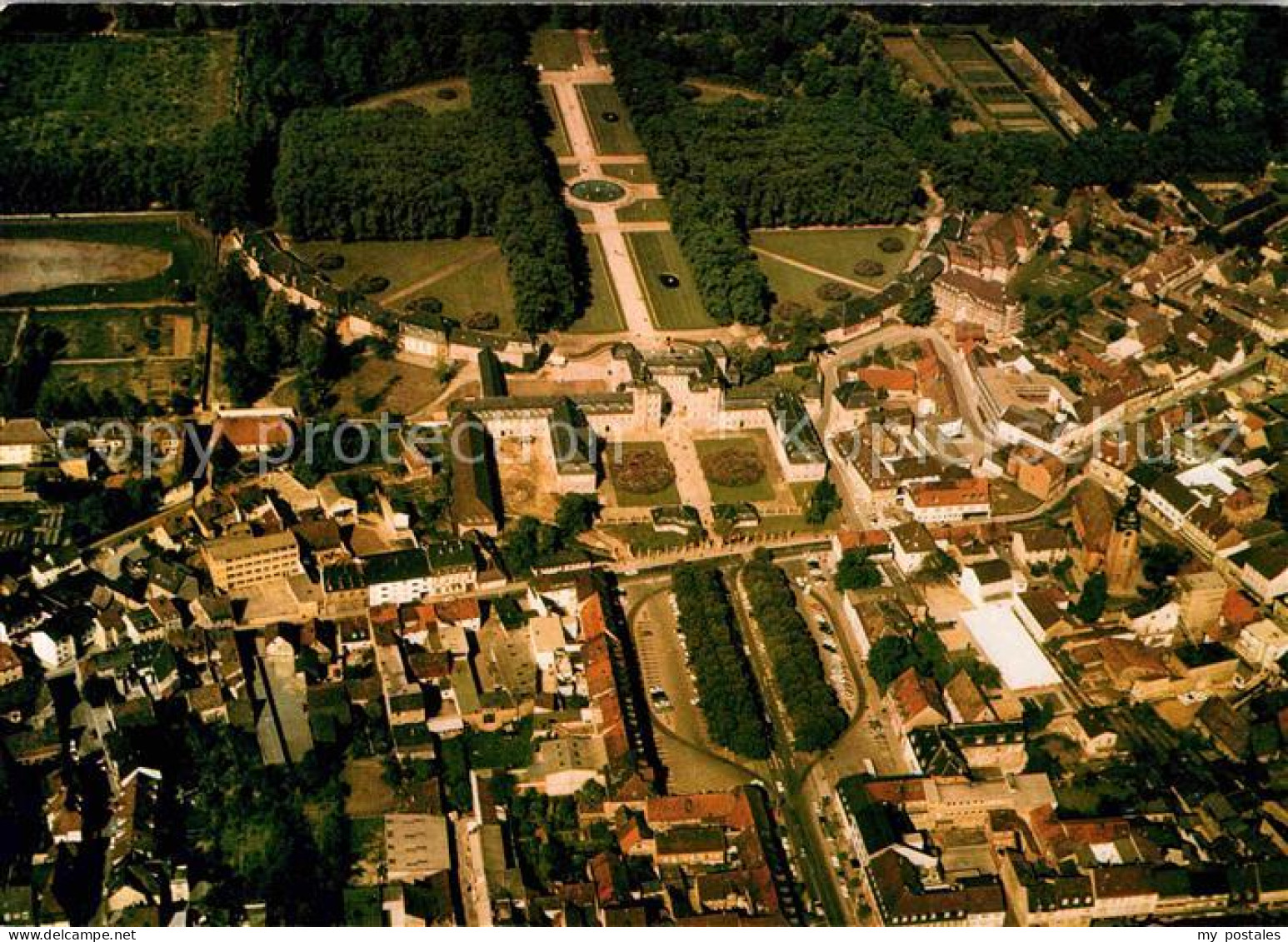 72751139 Schwetzingen Blick Auf Altstadt Schloss Und Schlossgarten Fliegeraufnah - Schwetzingen