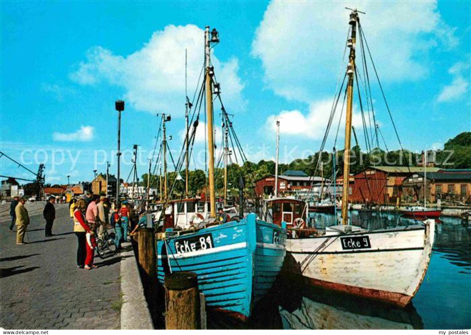 72741832 Eckernfoerde Fischerboote Im Hafen Eckernfoerde - Eckernförde