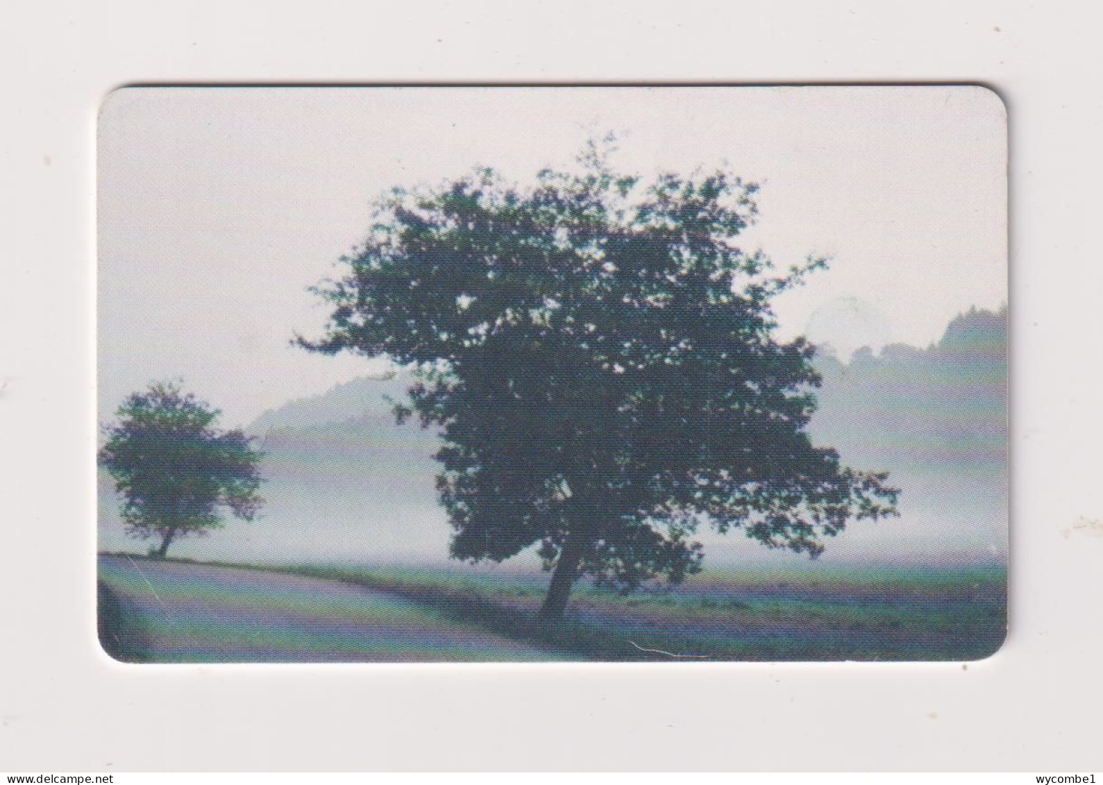 CZECH REPUBLIC - Tree And Butterfly Chip Phonecard - Czech Republic