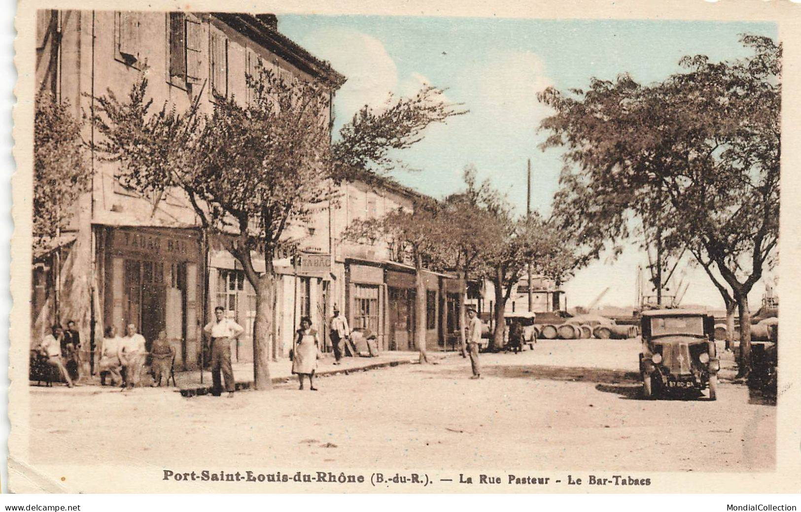 AHIP11-0094- 13 PORT ST LOUIS DU RHONE LA RUE PASTEUR LE BAR TABACS AUTO VOITURE - Saint-Louis-du-Rhône