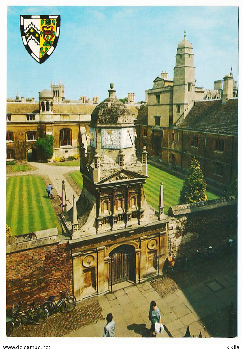 CPSM 10.5 X 15 Grande Bretagne Angleterre (212) CAMBRIDGE  Caius Court, Gonville And Caius College - Cambridge