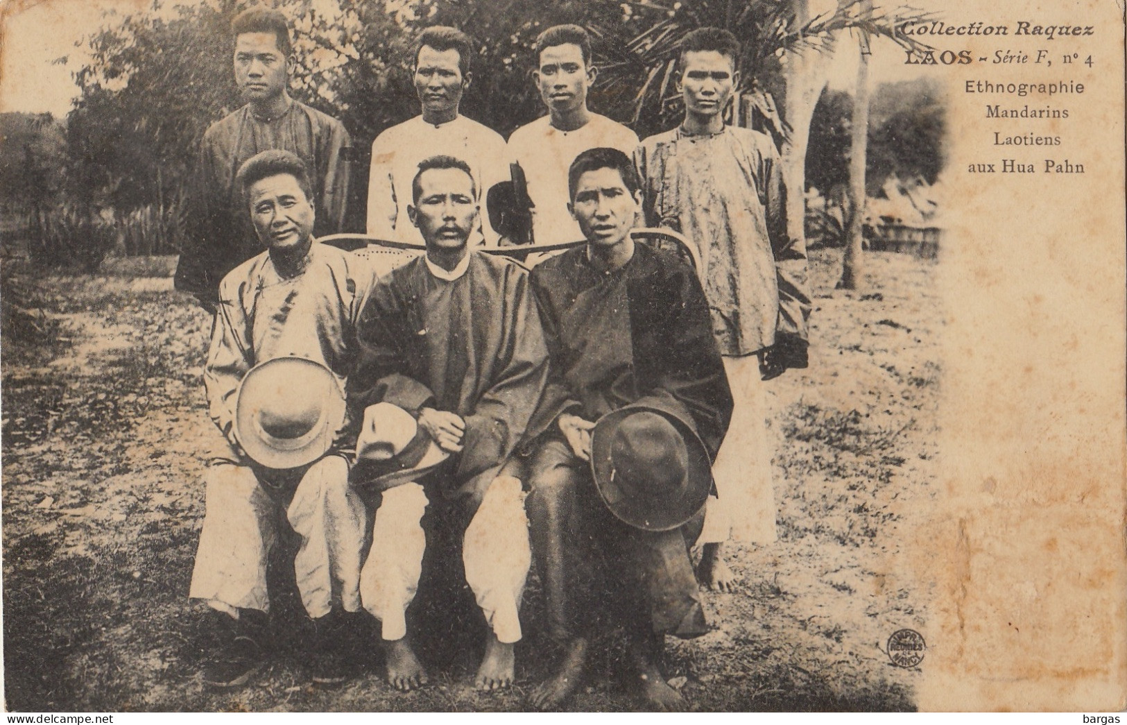 CP Laos Ethnographie Mandarins Laotiens Aux Hua Pahn - Laos