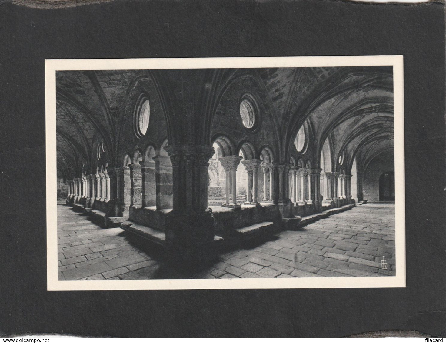 127169      Francia,  Abbaye  De  Fontfroide,  XIIe-XIIIe  S.,  Le Cloitre, Ensemble Des Colonnades,  NV - Languedoc-Roussillon