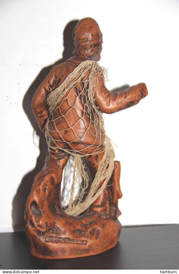 Vissersbeeldjes. Figurines de pêcheur. Terre Cuite (terra cotta) Statuette, Francies Lascour.