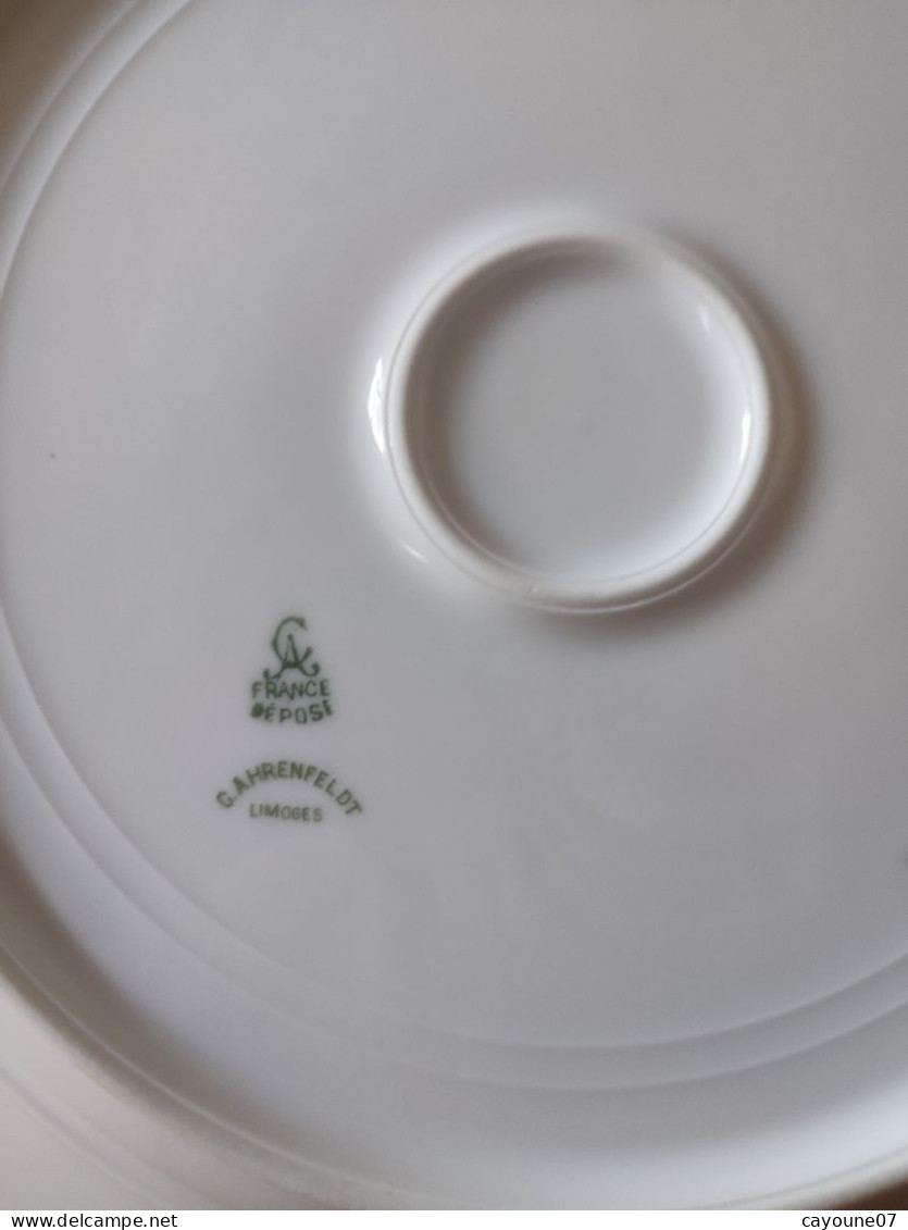 Charles Ahrenfeldt grand plat rond et creux de service en porcelaine de Limoges décor floral  1900/1915