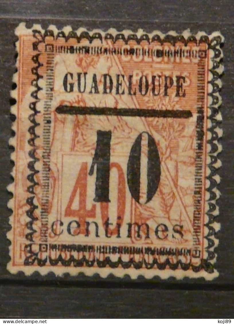 GUADELOUPE  -  N° 7   III D   -  Neuf  Sans Gomme  (*)   -  TTB  -  Variété - Andere & Zonder Classificatie