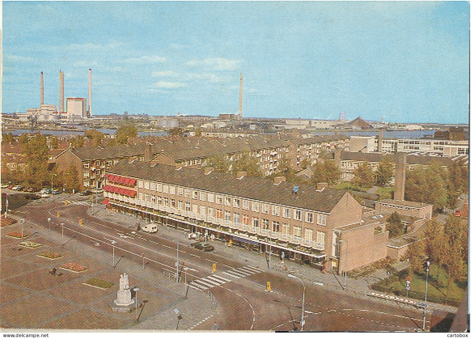 IJmuiden, Plein 1945   (Een Raster Op De Kaart Is Veroorzaakt Door Het Scannen; De Afbeelding Is Helder)) - IJmuiden