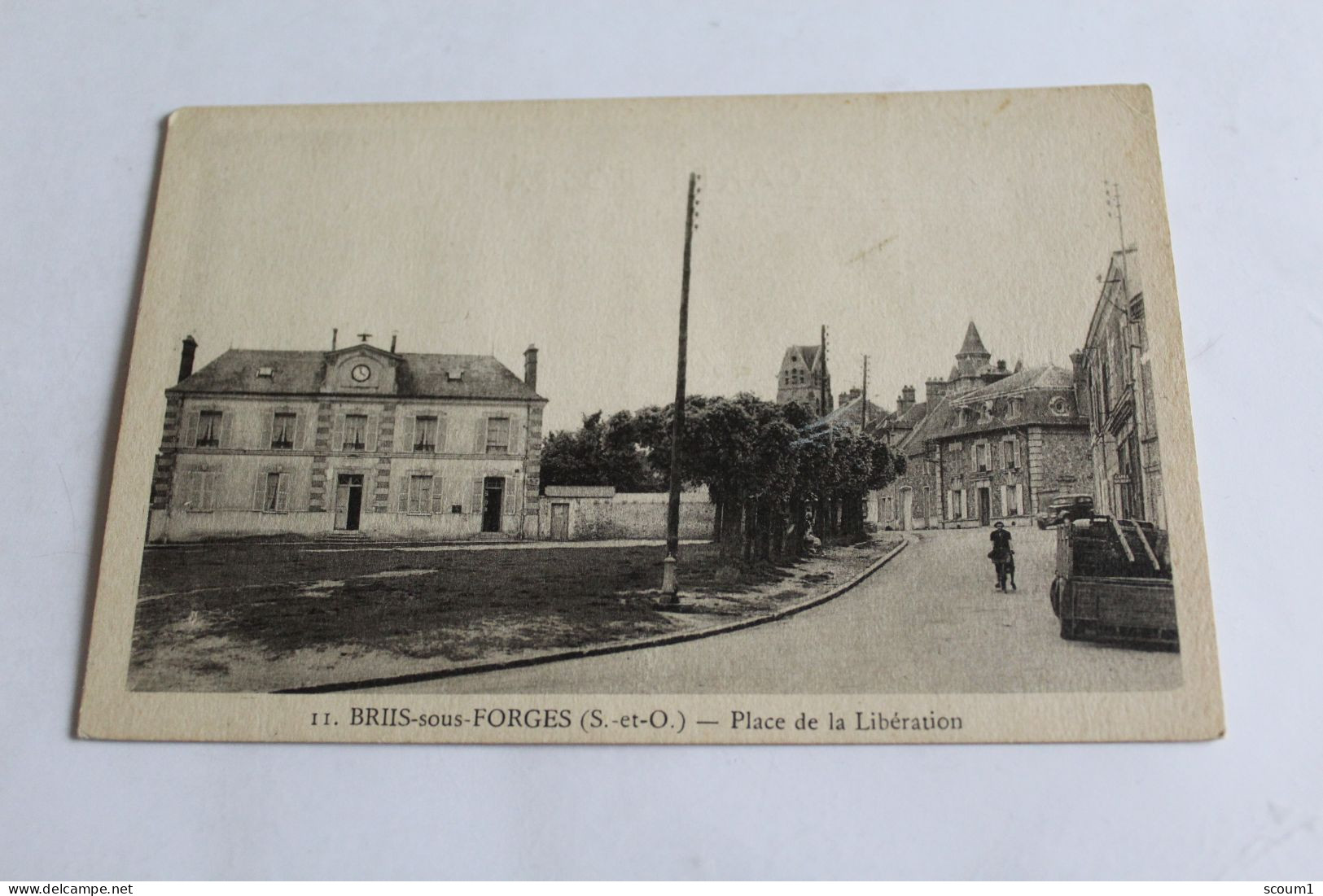 Bris Sous Forges - Place De La Libération - Briis-sous-Forges