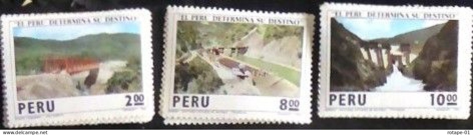 Peru/Pérou  1974-75  YT N°PE 599-01 Le Pérou Fait Son Destin (3val)  - N** Cote 2.5€ - Pérou