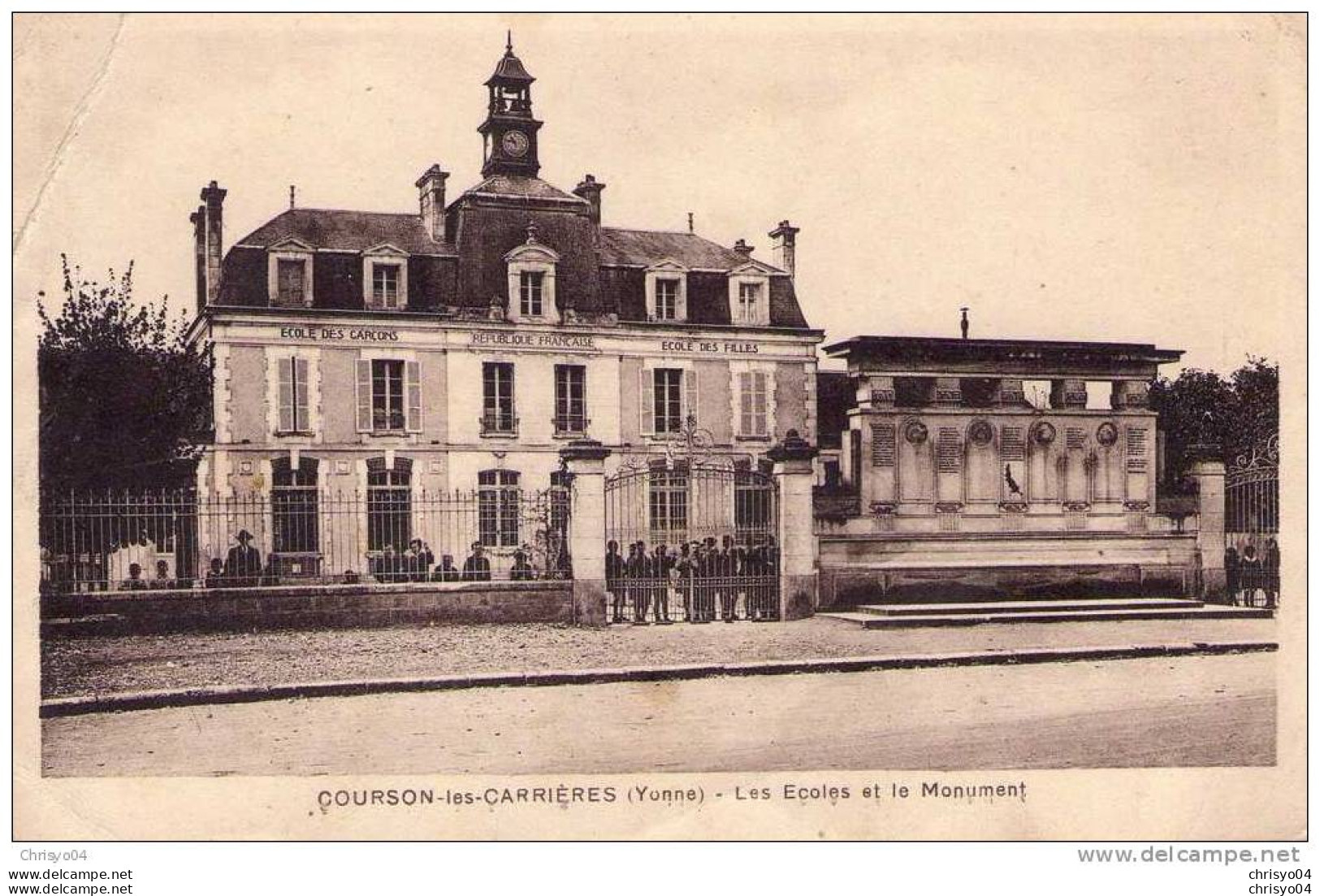 . 89 COURSAN (ECRIT COURSON) LES CARRIERES LES ECOLES TRES ANIMEES ET MONUMENT - Courson-les-Carrières