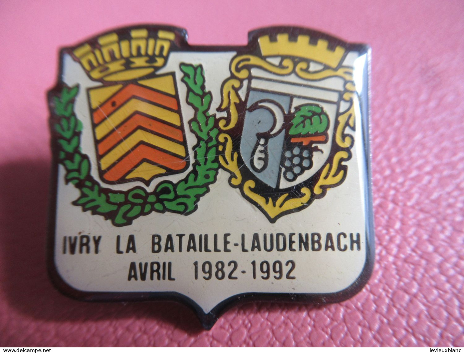 Association/ Comité De Jumelage/ Ivry La Bataille - Laudenbach  Avril 1982 -1992/ Vers 1985 -1990    INS183 - Associations