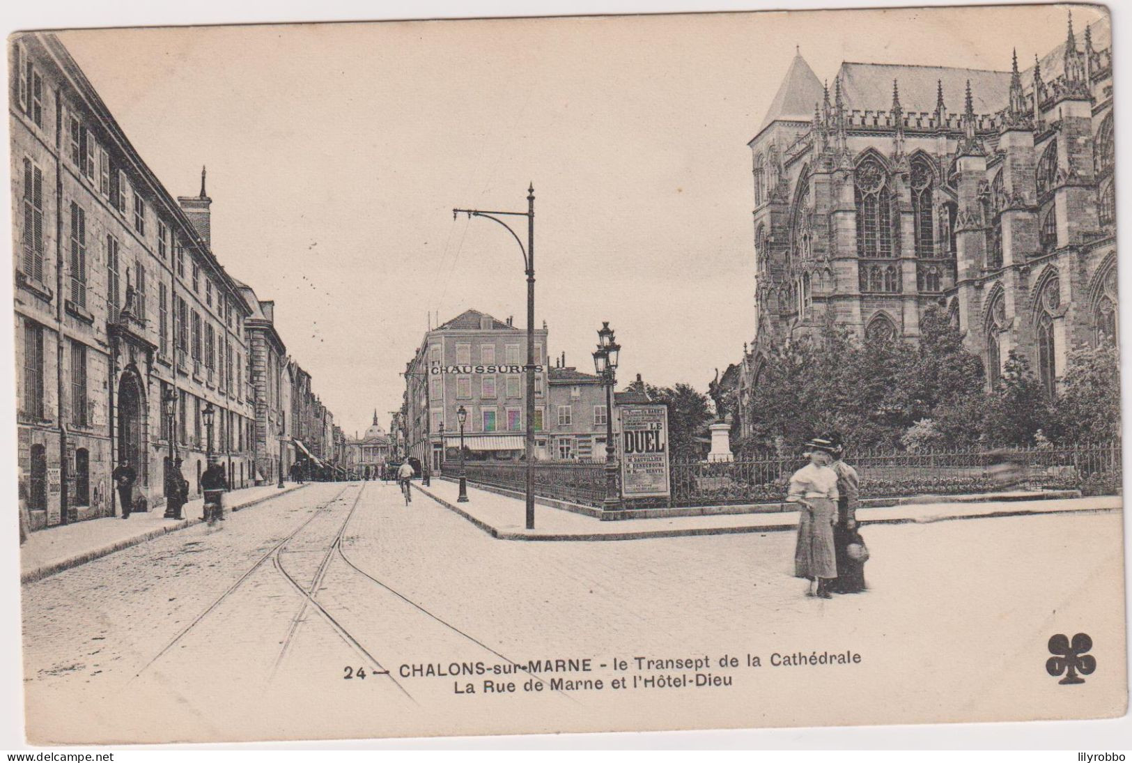 FRANCE -  CHARLON-sur-NARNE.  Le Transept De La Cathedrale La Rus De Marne Et L'Hotel-Dieu - Châtillon-sur-Marne