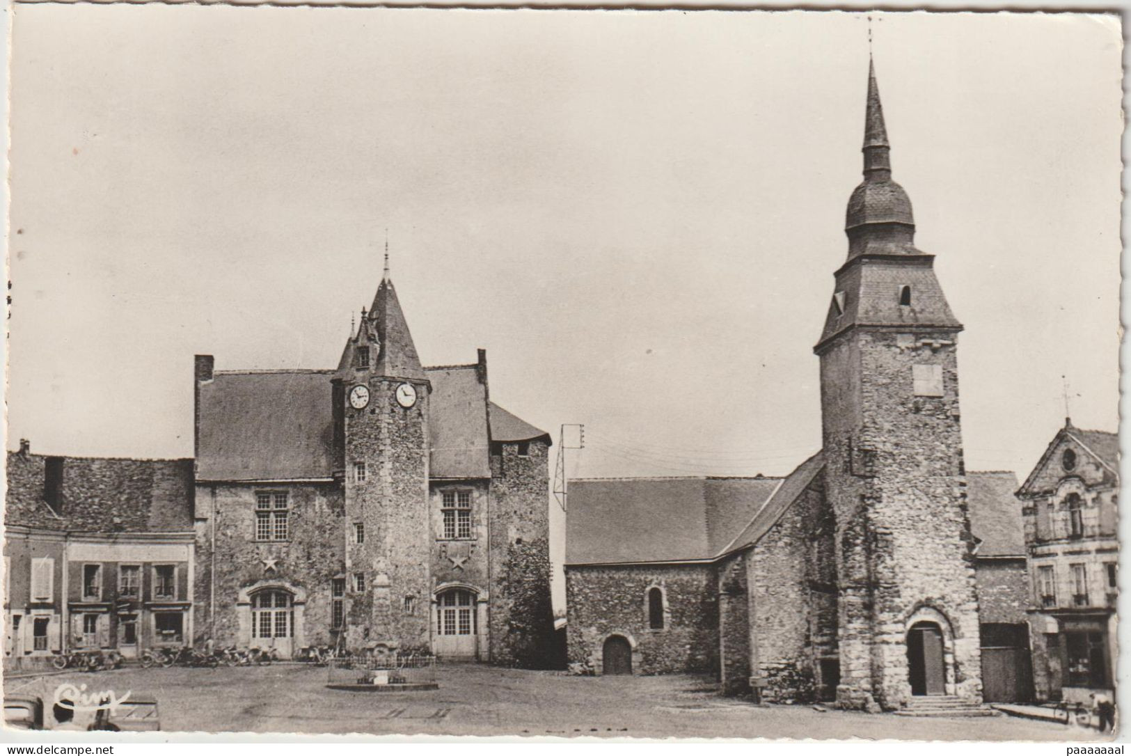 BOULOIRE  L HOTEL DE VILLE L EGLISE ROMANE - Bouloire