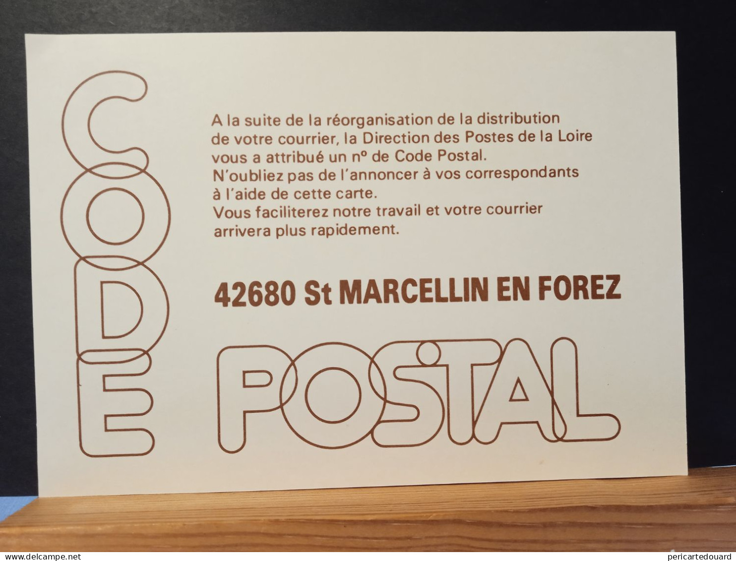 Code Postal. Carte Postale Blanche, En Franchise Pour Le  42680 St MARCELLIN EN FOREZ. Neuve - Cartas & Documentos