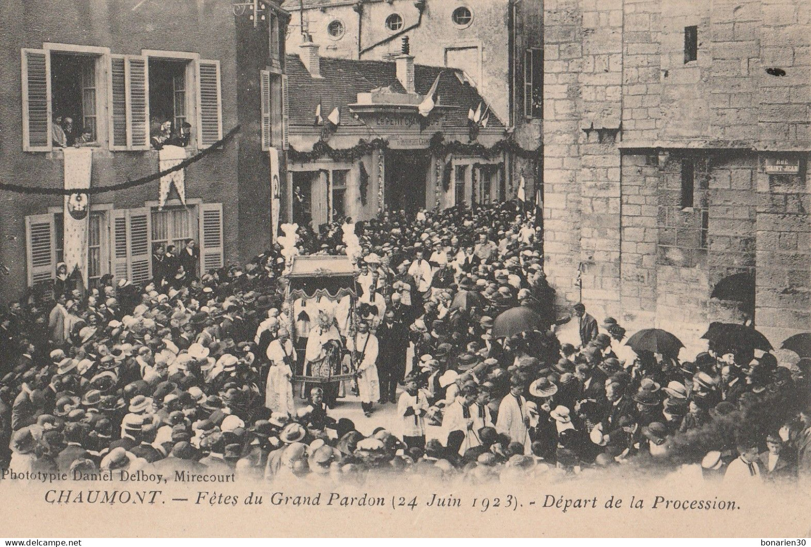 CPA 52 CHAUMONT FETES DU GRAND PARDON 1923 DEPART DE LA PROCESSION - Chevillon