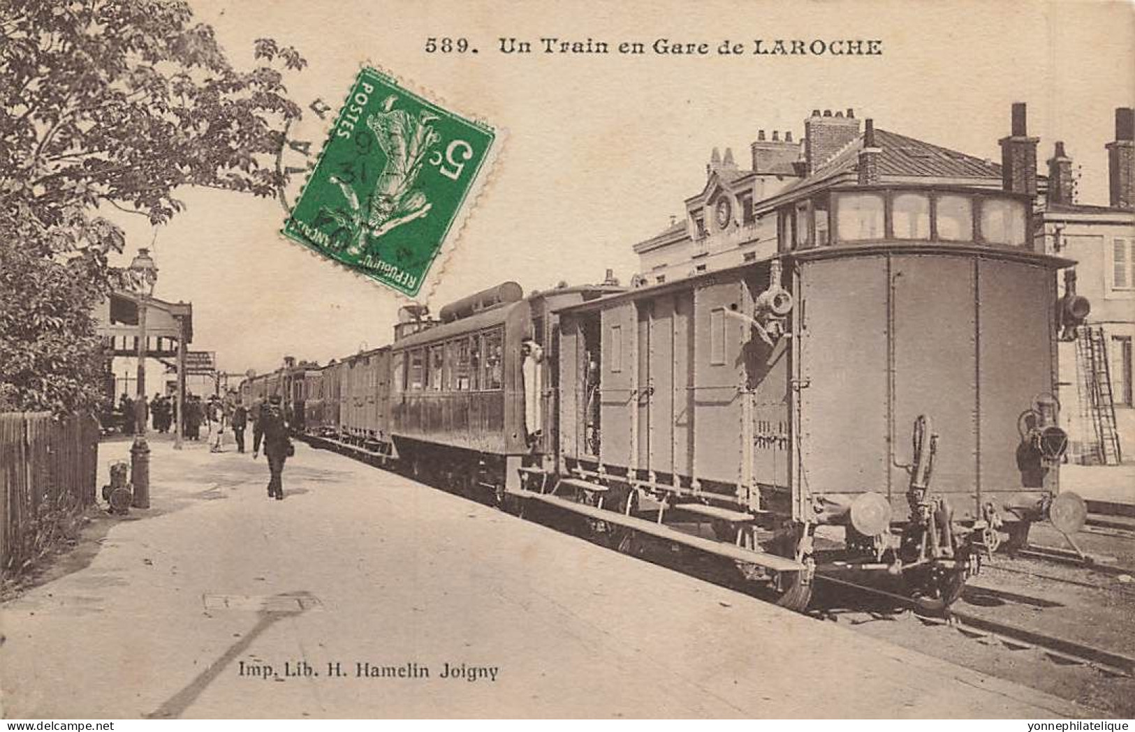 89 - YONNE - LAROCHE - Un Train En Gare - 11244 - Laroche Saint Cydroine