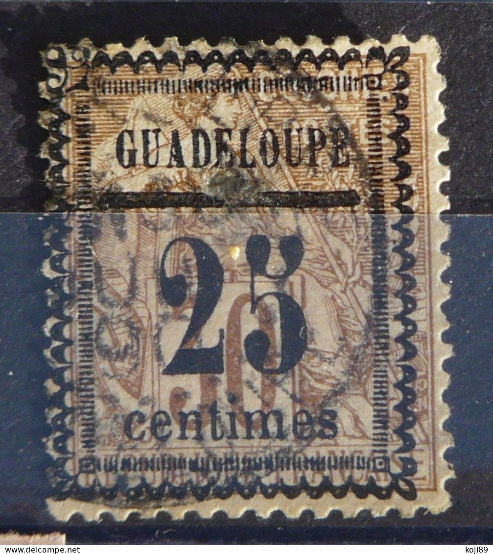 GUADELOUPE  -  N° 9  VIII     -  Oblitéré   -   B  -  Variété - Otros & Sin Clasificación