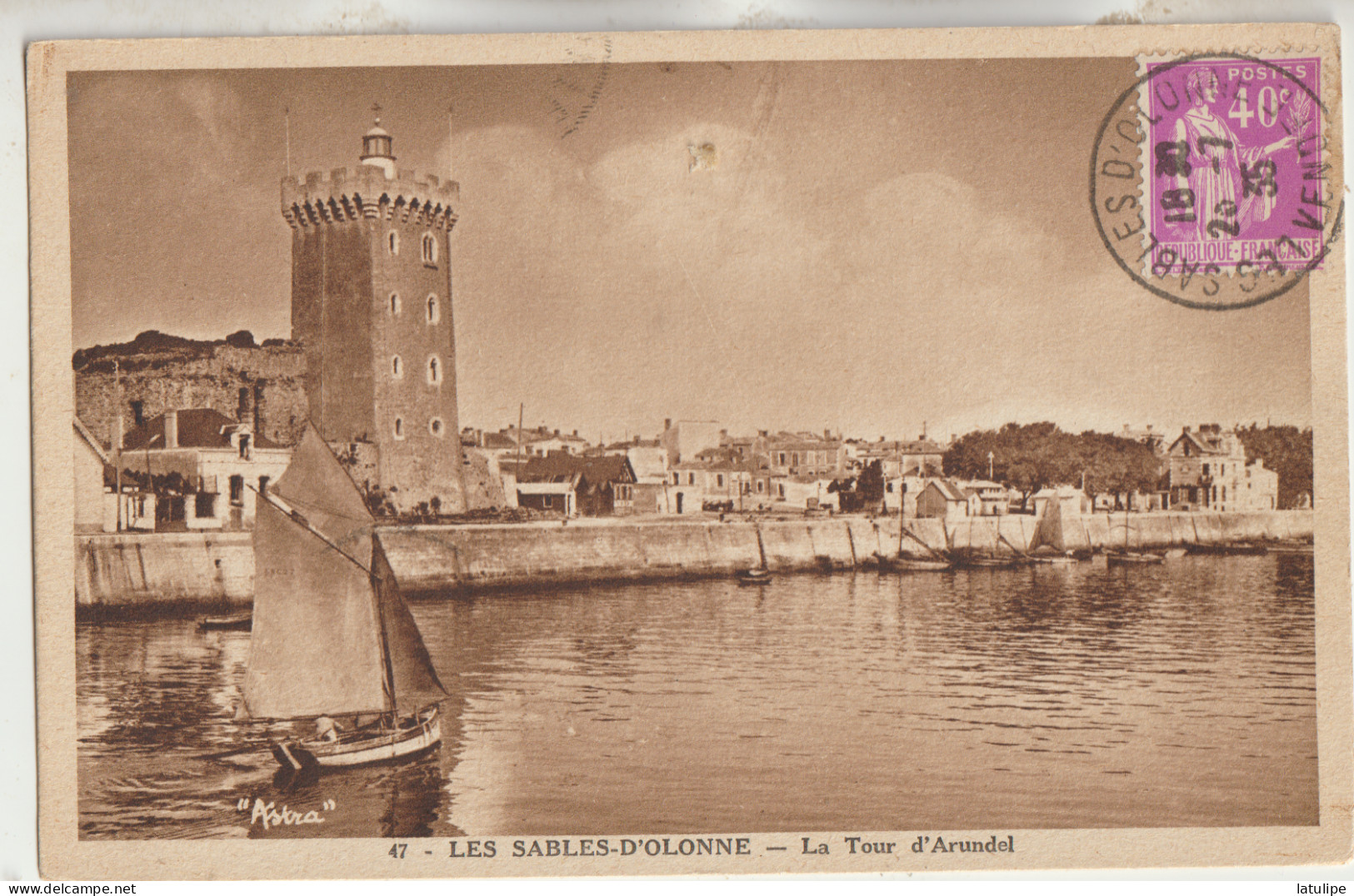 Les Sables D'Olonne  85  Carte Timbrée La Tour D'Arundel Avec Voilier - Beauvoir Sur Mer