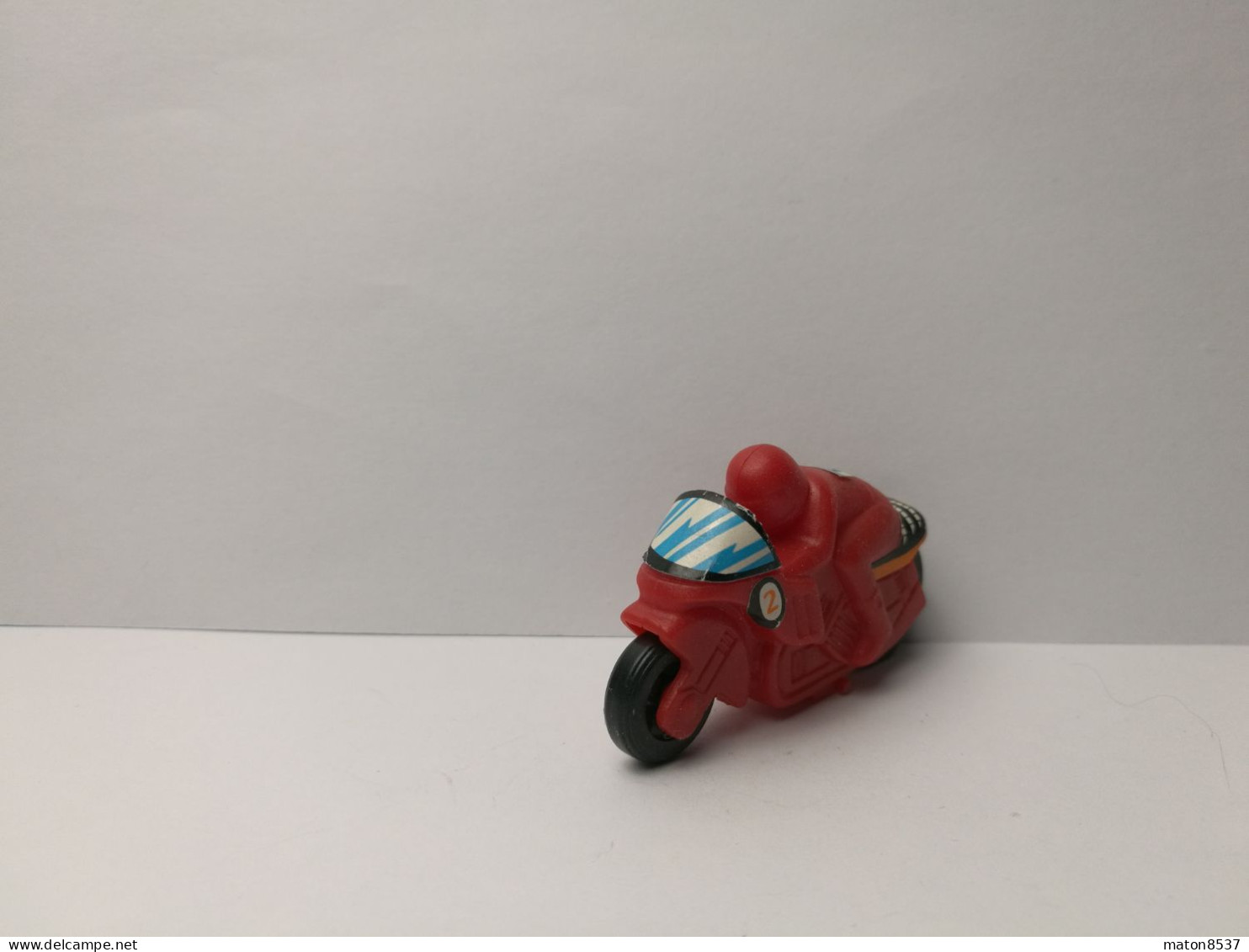 Kinder :    Motorräder (1. Serie) Mit Schwungrad 1990 - Modell Mit Nummer 2- Rot - Montabili