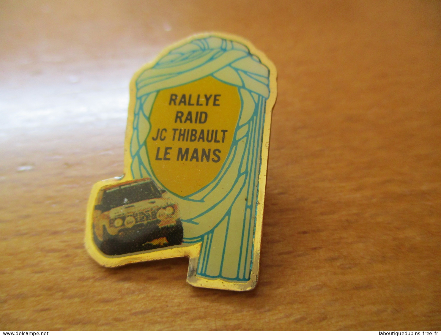 Pin's Lot 005 -- Raid JC Thibault Le Mans-- Dernier Vendu 04/2023 - Rallye