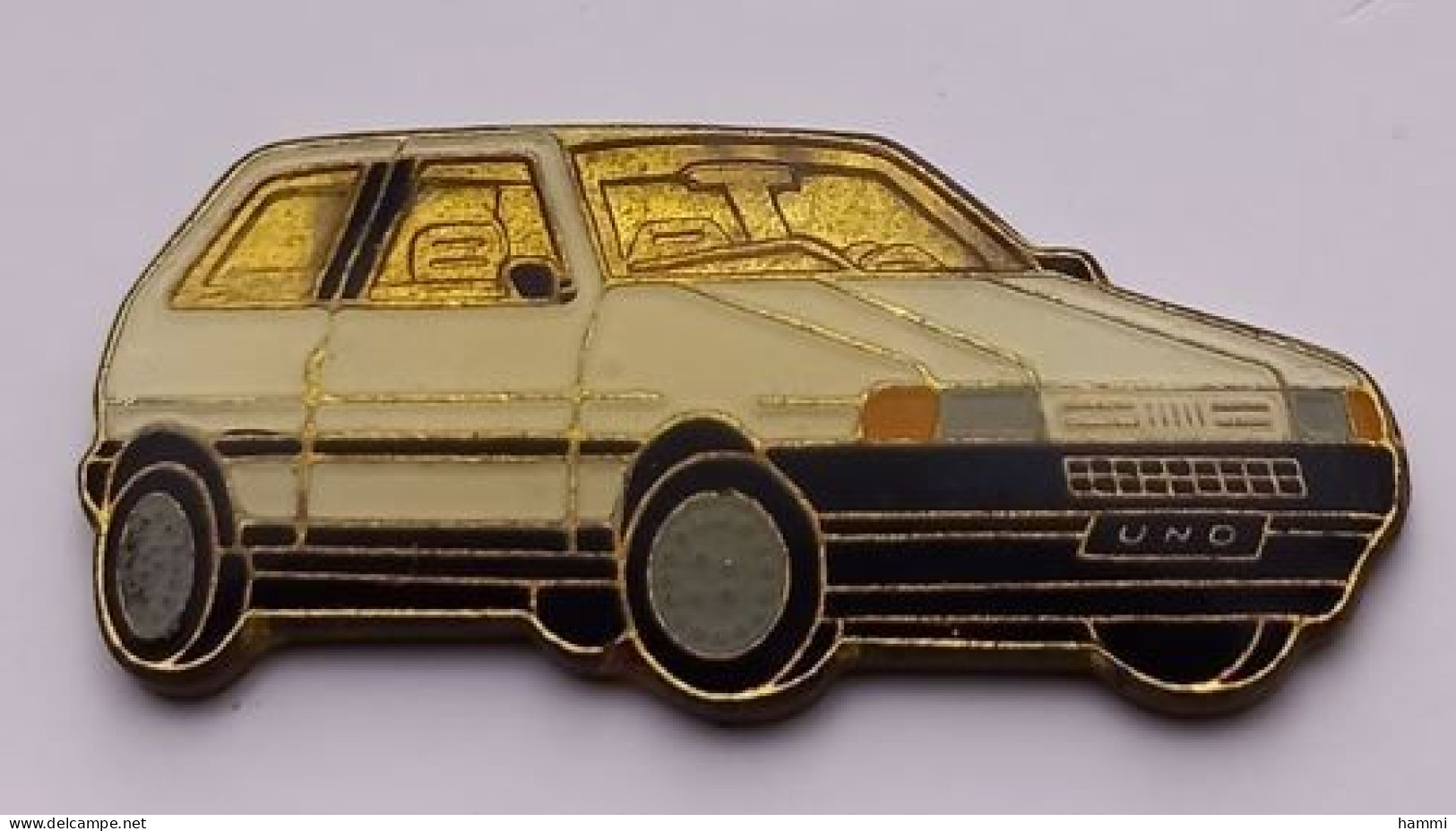 T109 Pin's FIAT UNO Blanche  Achat Immédiat - Fiat