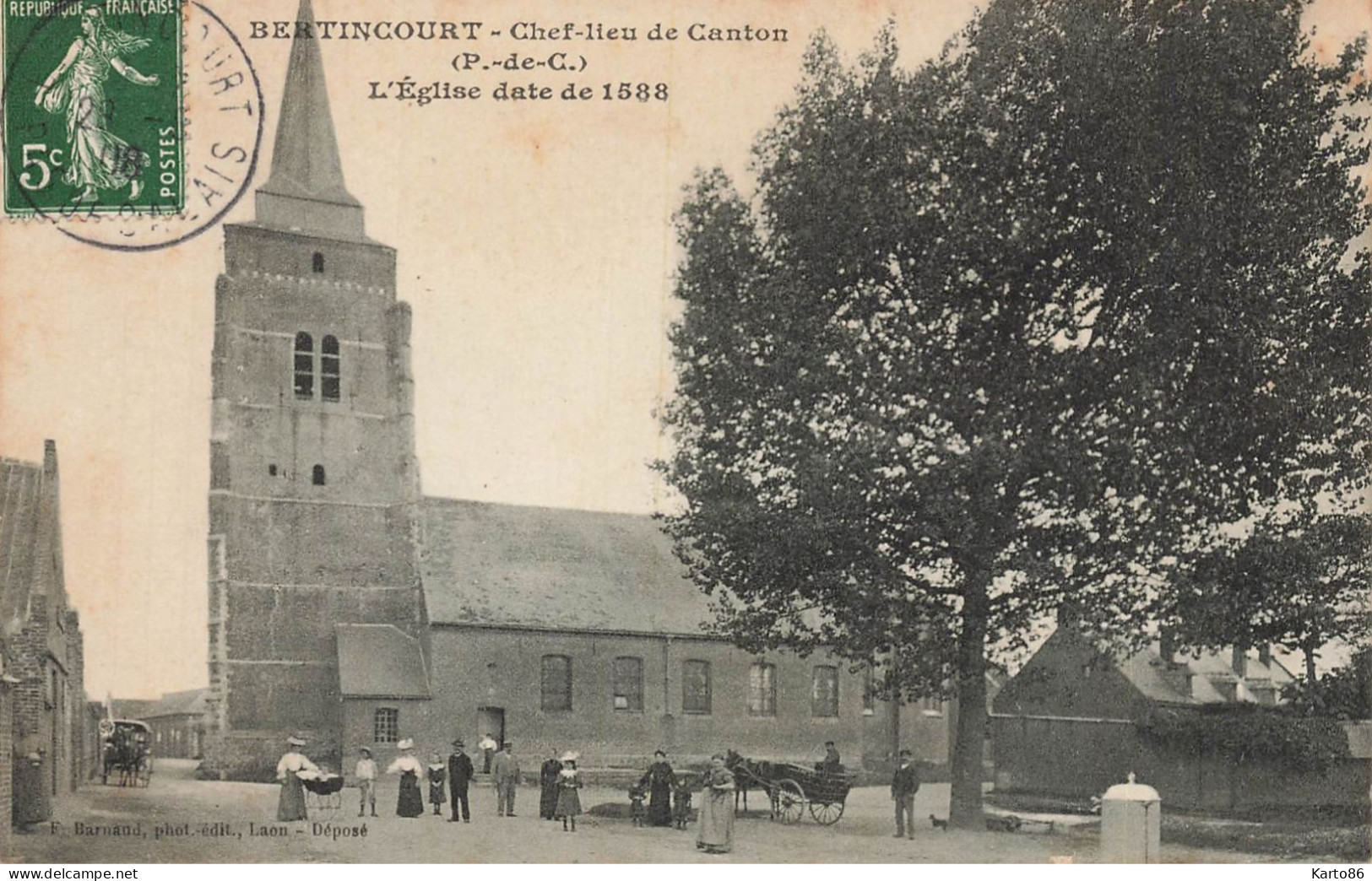 Bertincourt * La Place Et L'église Du Village * Enfants Villageois - Bertincourt