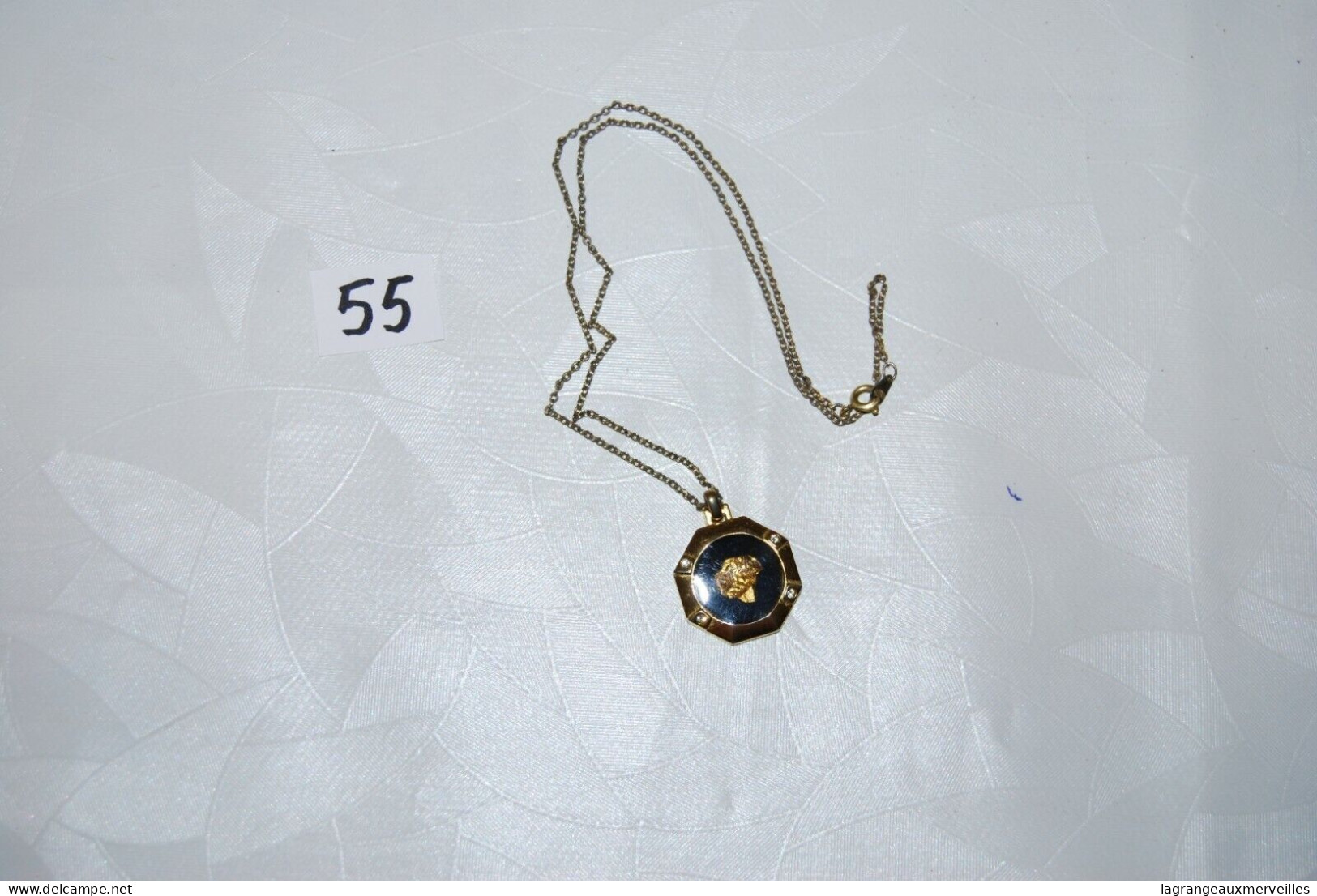 C55 Bijou Fantaisie - Ancienne Chaine - Pendentif Feuille D'or - Kettingen