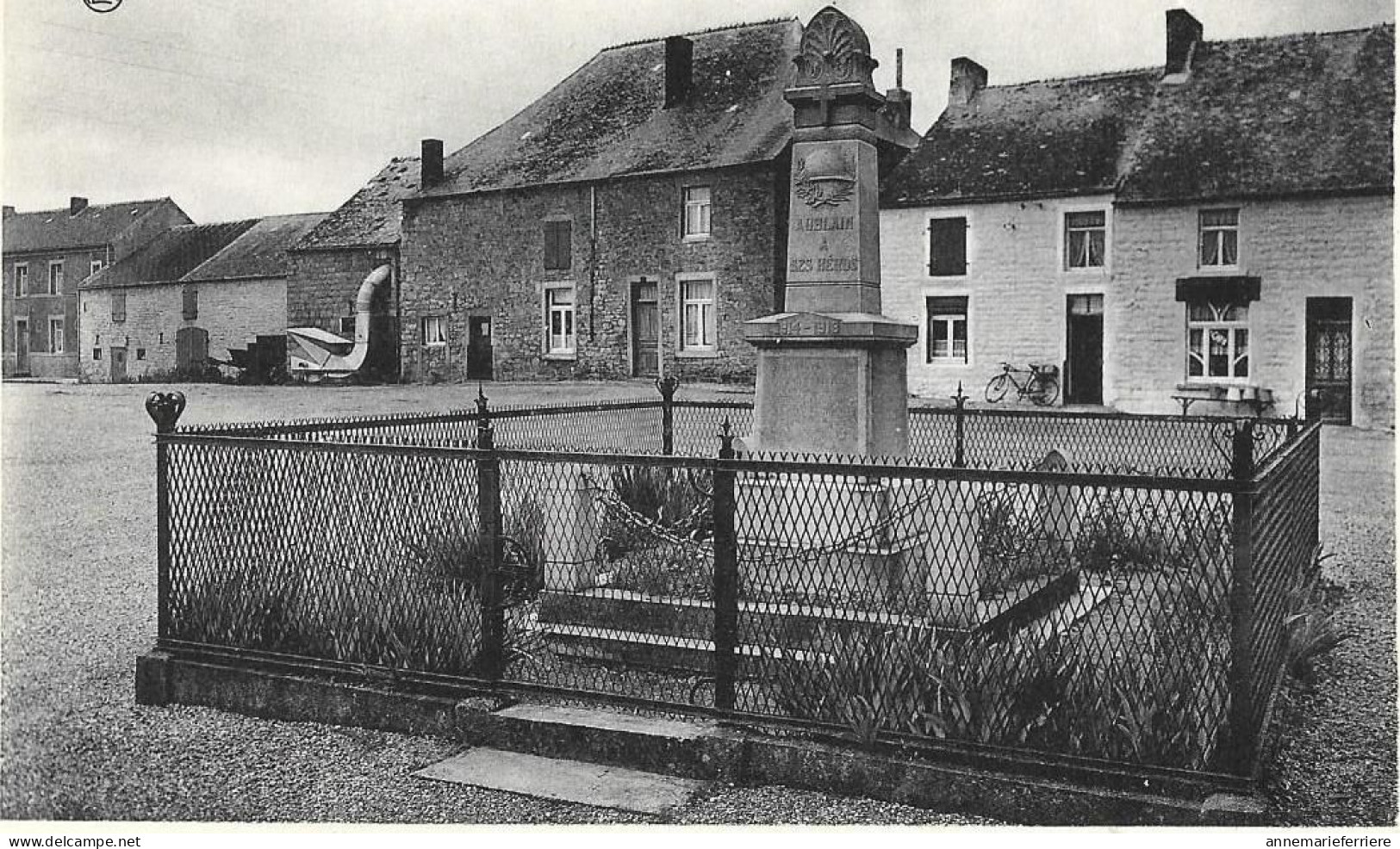 AUBLAIN Le Monument - Couvin