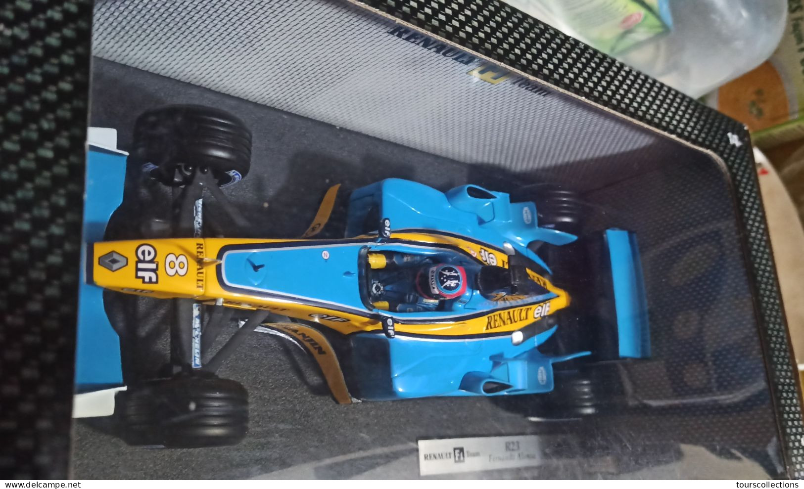 RENAULT F1 TEAM R23 #8 FERNANDO ALONSO HOTWHEELS 1:18 F1 Formule 1 au 1/18 Auto (Neuve) en boite (non neuve) hot wheels