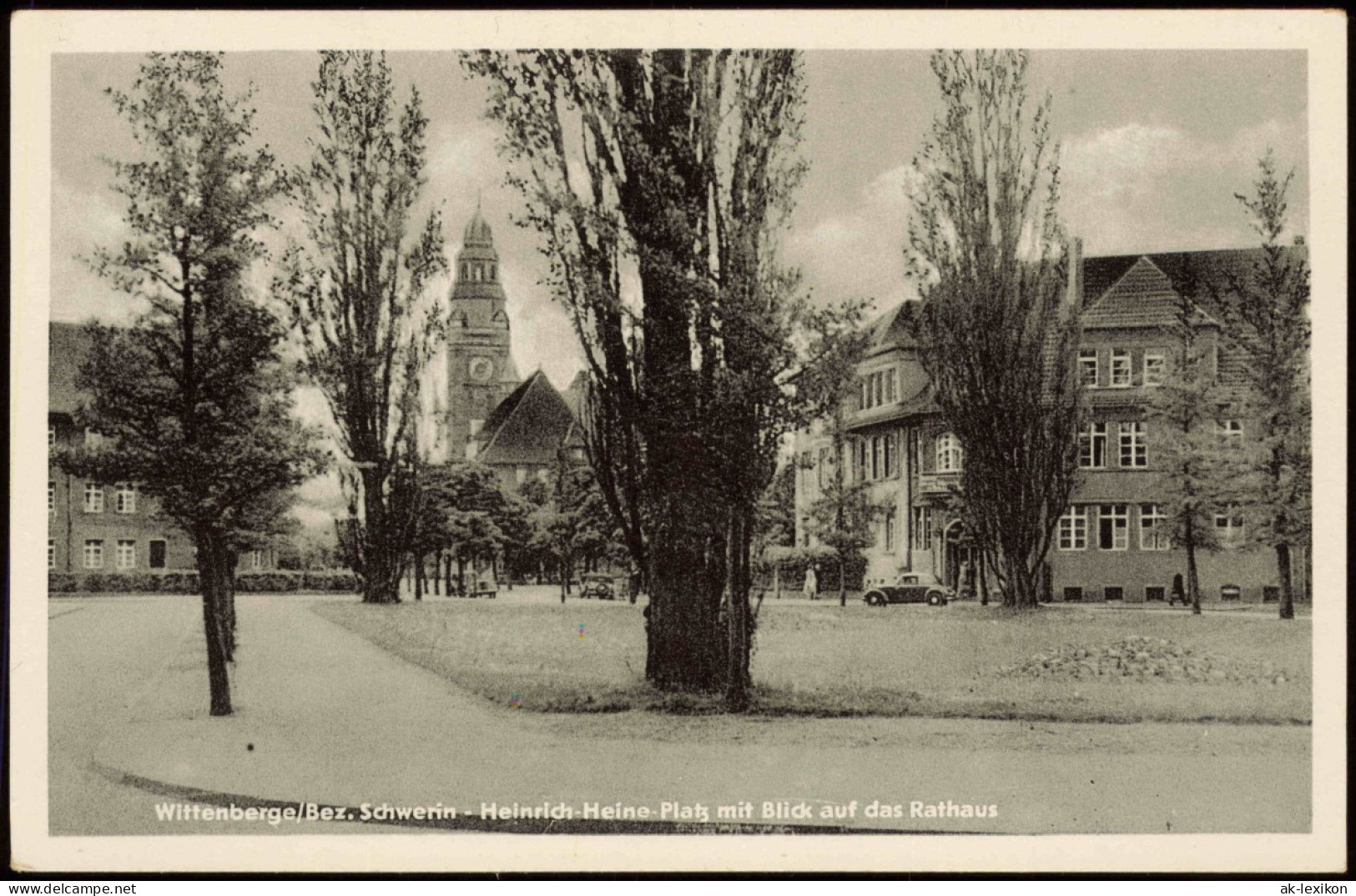 Ansichtskarte Wittenberge Heinrich-Heine-Platz Und Blick Auf Das Rathaus 1958 - Wittenberge